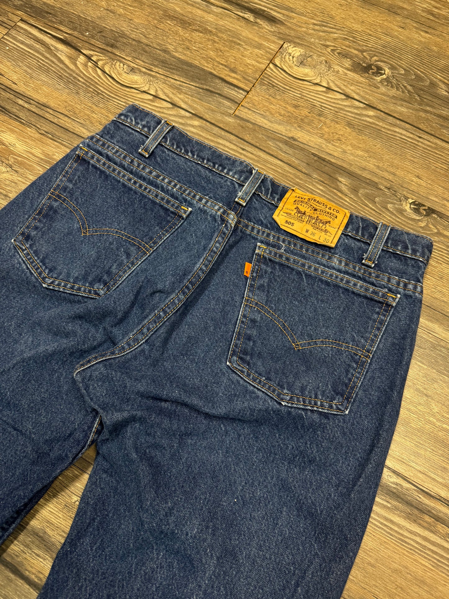 LEVIS ORANGE TAB STRAIGHT CUT DENIMS (36x30)