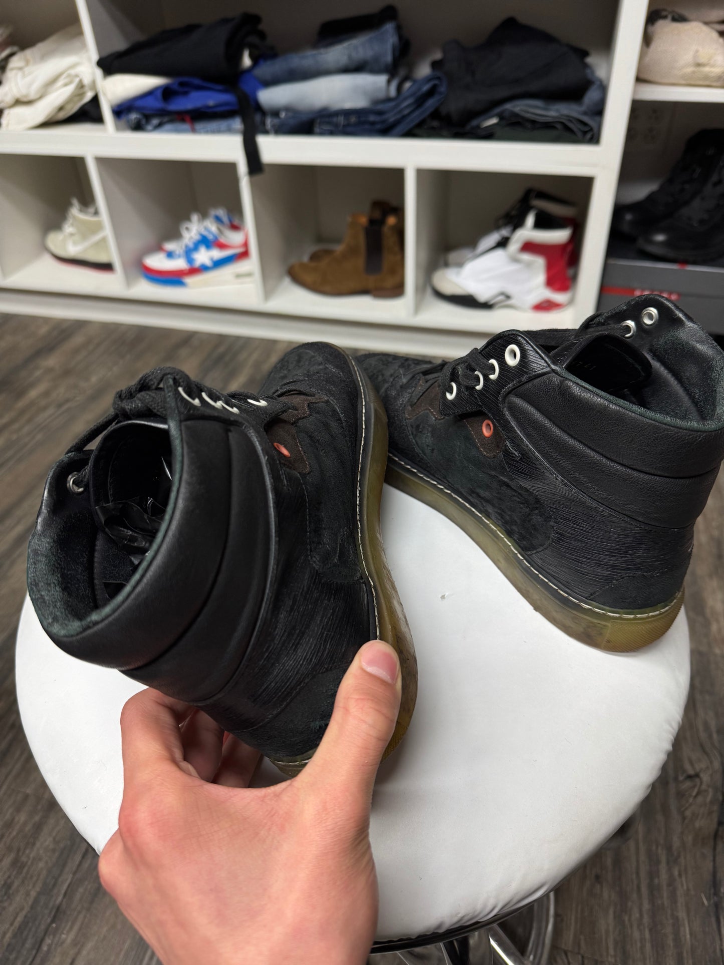 BALENCIAGA ARENA CITY HI TOP LEATHER SNEAKERS (41)