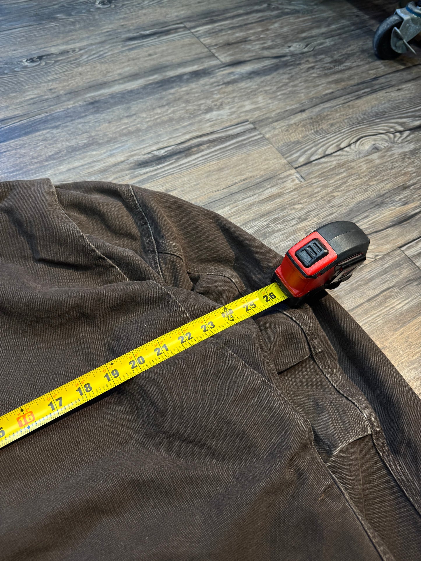 VINTAGE SHEARLING LINED HOODED CARHARTT JACKET (L)
