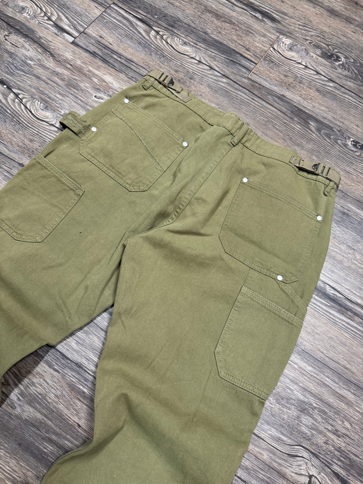 IHNOMUHNIT GREEN DOUBLE KNEE FLARES (36)