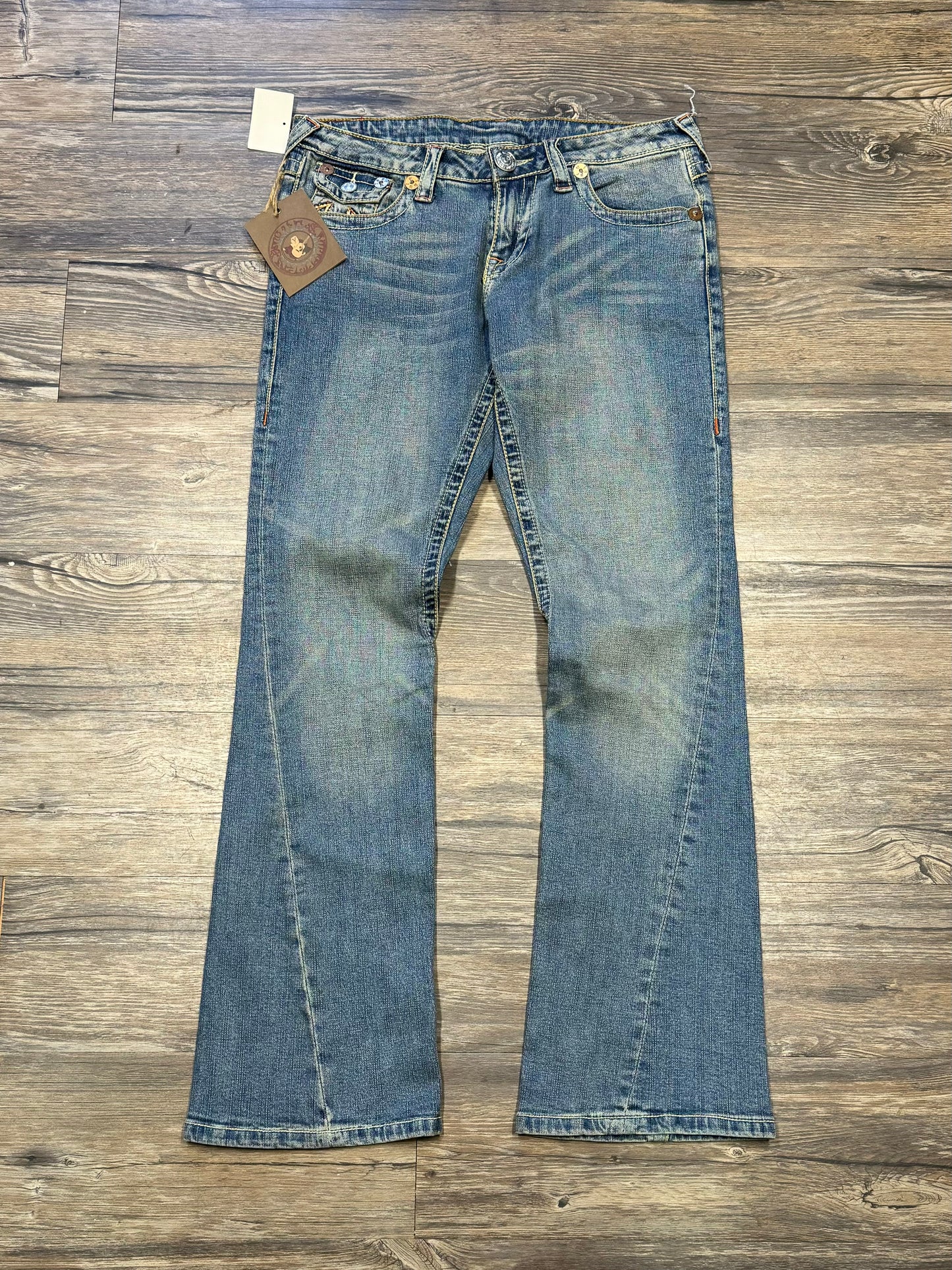 TRUE RELIGION EMBROIDERED JEANS NEW (32)