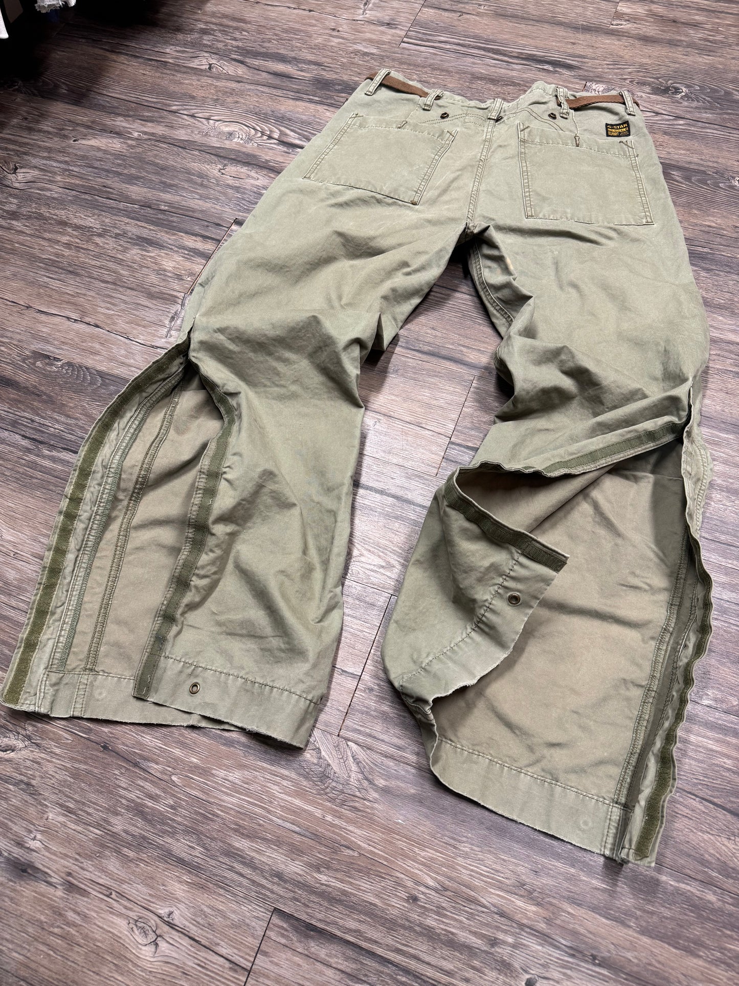 G-STAR RAW GREEN CARGOS (34x32)
