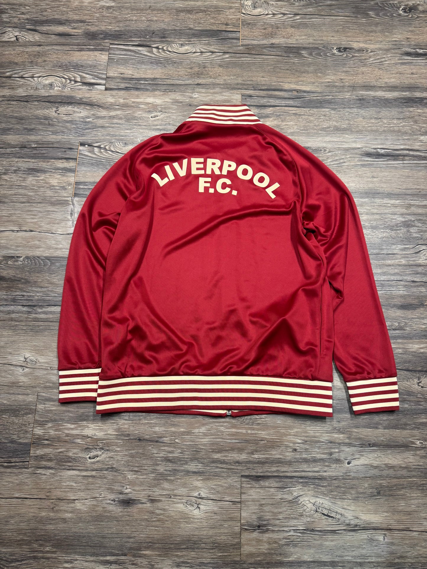 LIVERPOOL FC TRACK JACKET (L)