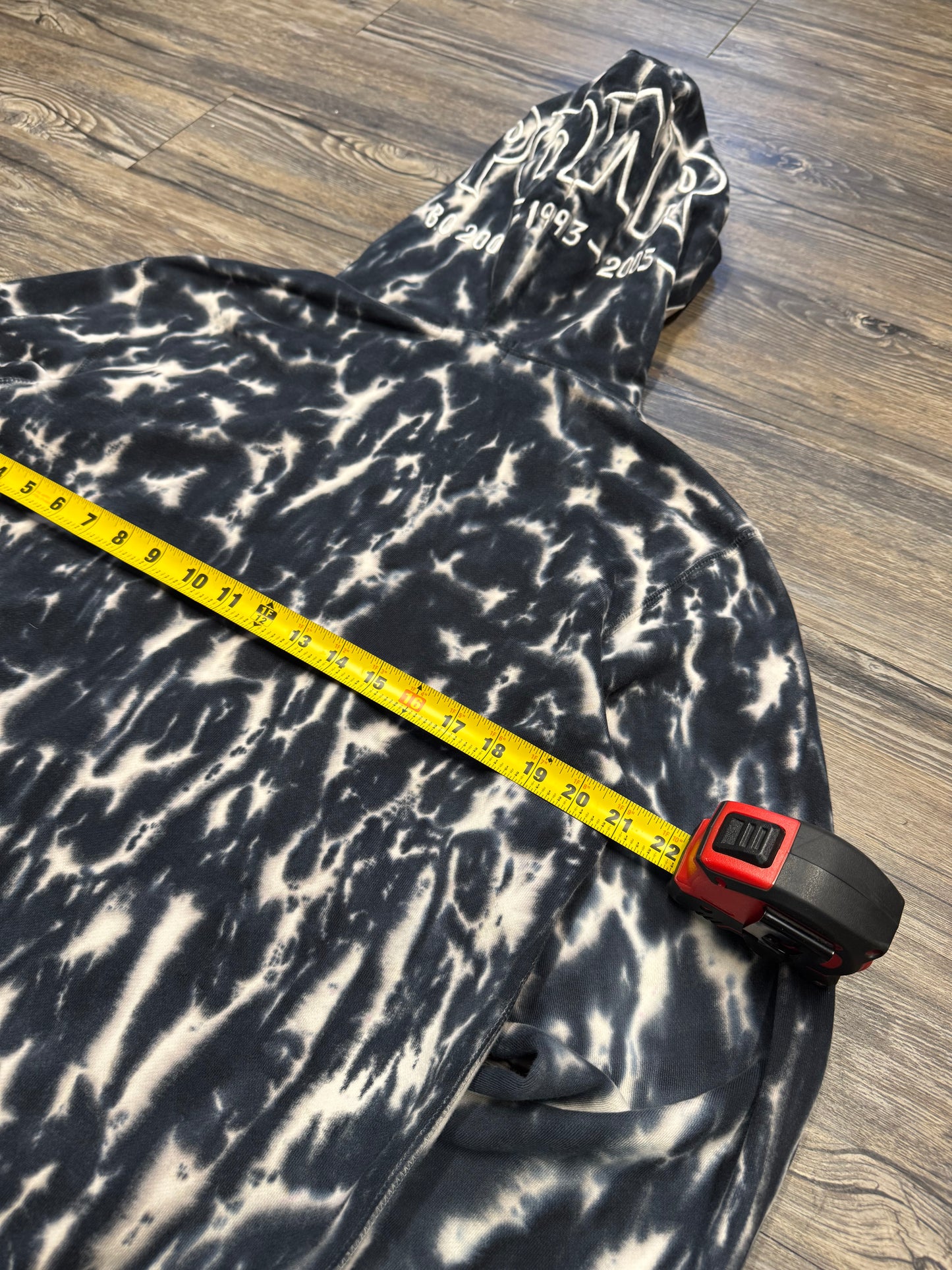 A BATHING APE TIE DYE PONR SHARK FULL ZIP HOODIE (M)