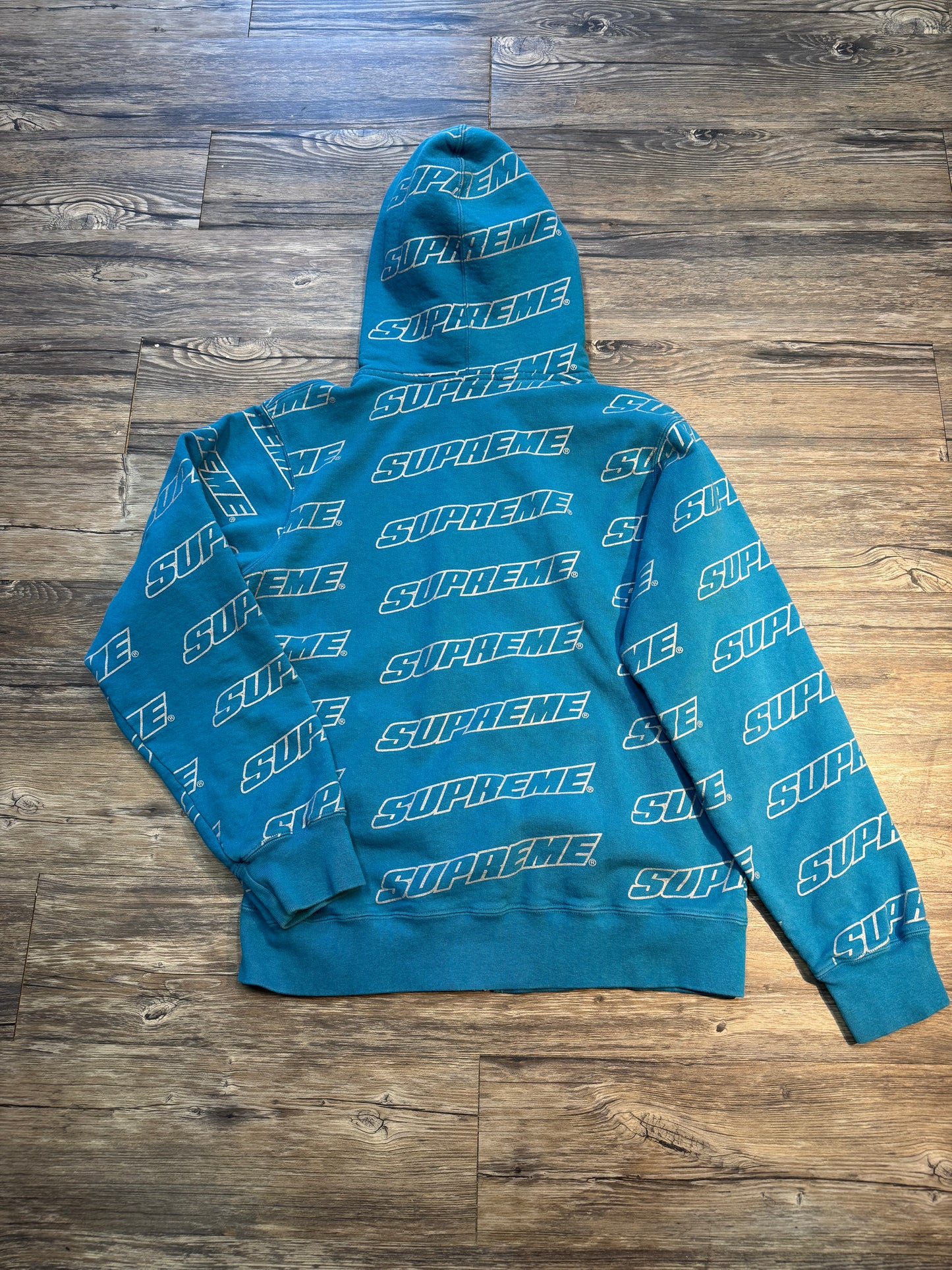 SUPREME ALL OVER LOGO ZIP-UP HOODIE (M)