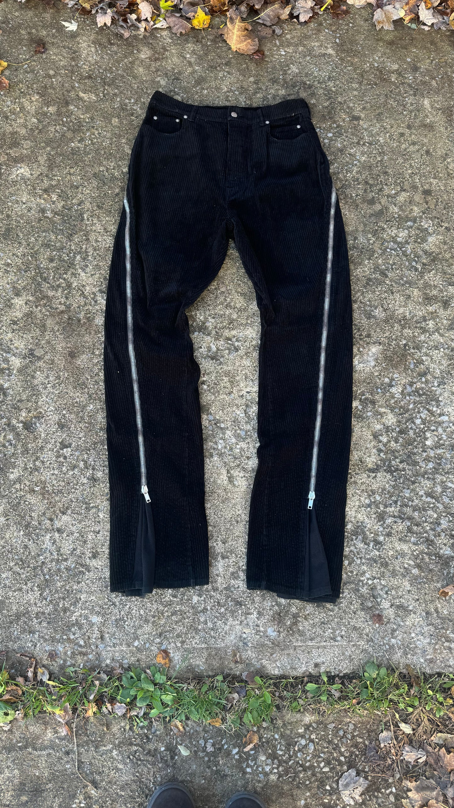 RICK OWENS BOLAN CUTS STROBE F/W22 (34)