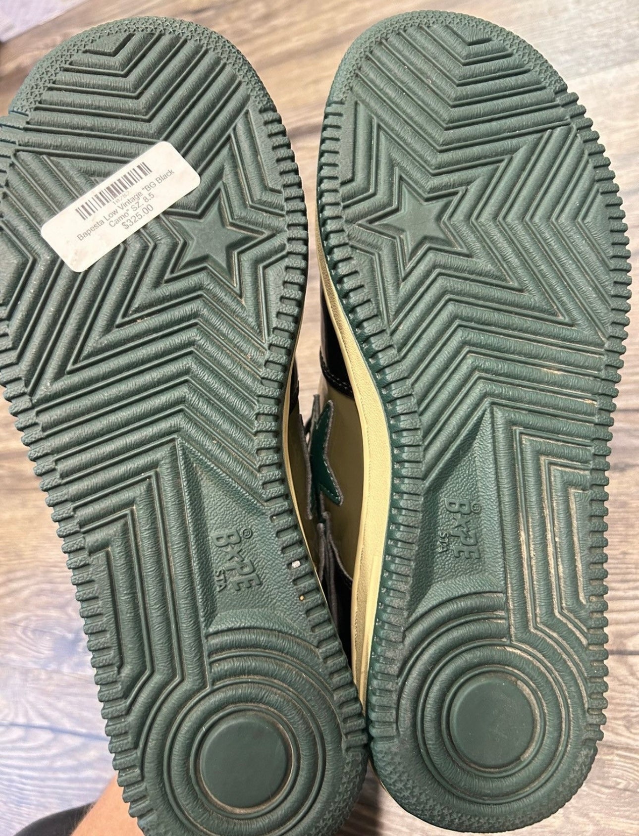 BAPESTA STAR CAMO SNEAKERS (M 8.5)