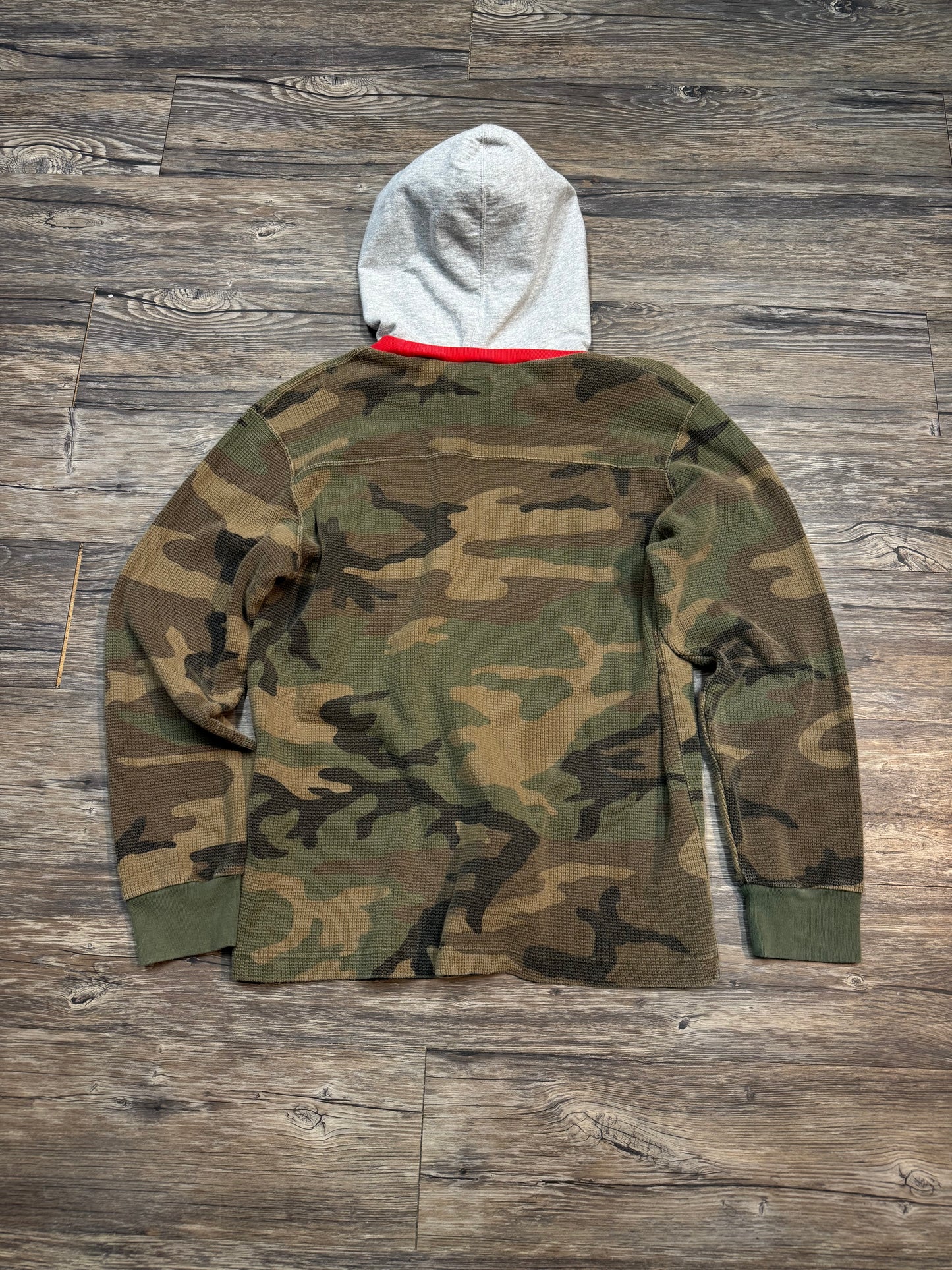 SUPREME CAMO HOODED THERMAL TEE (S)