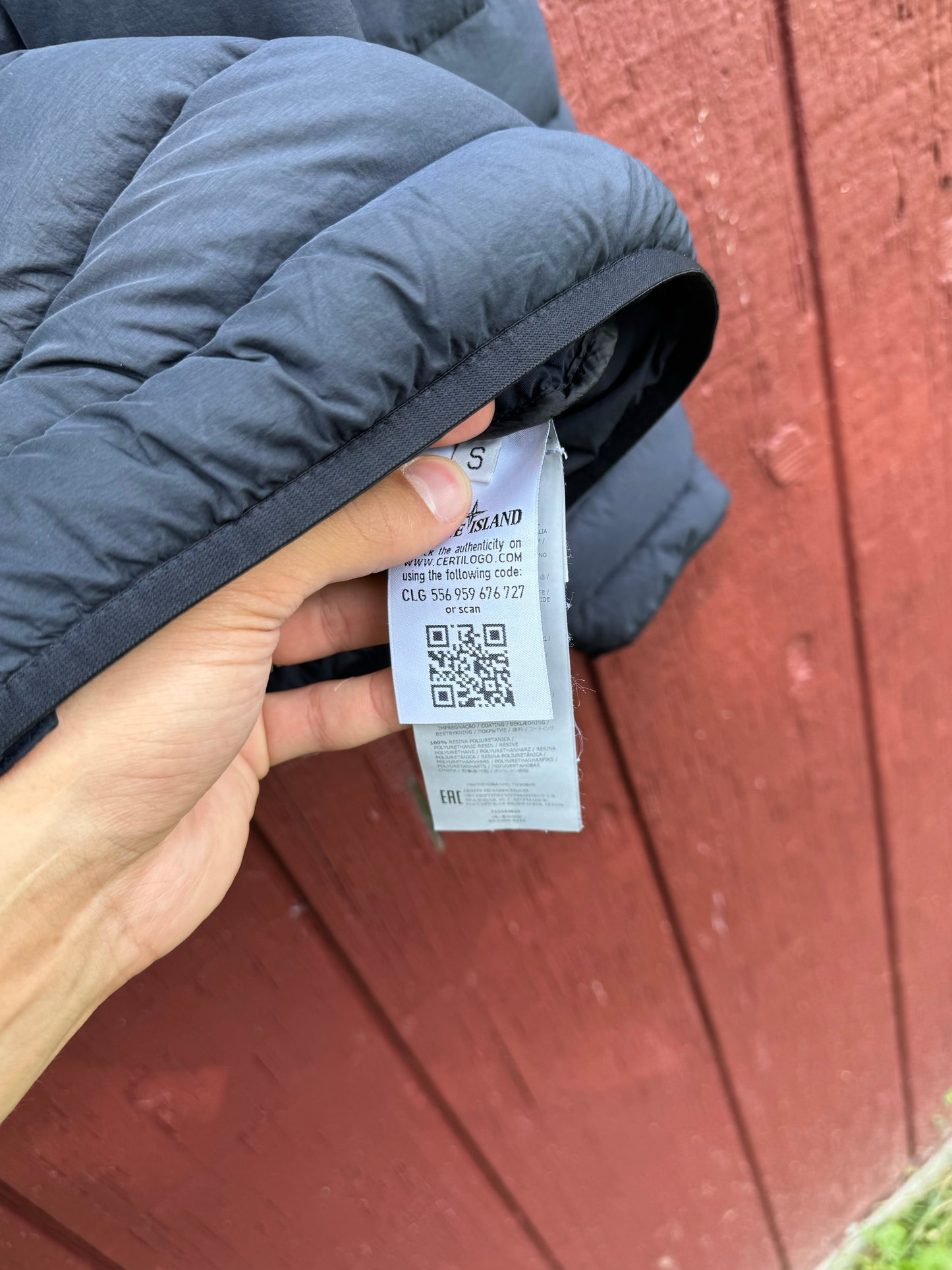 STONE ISLAND PUFFER COAT (M)