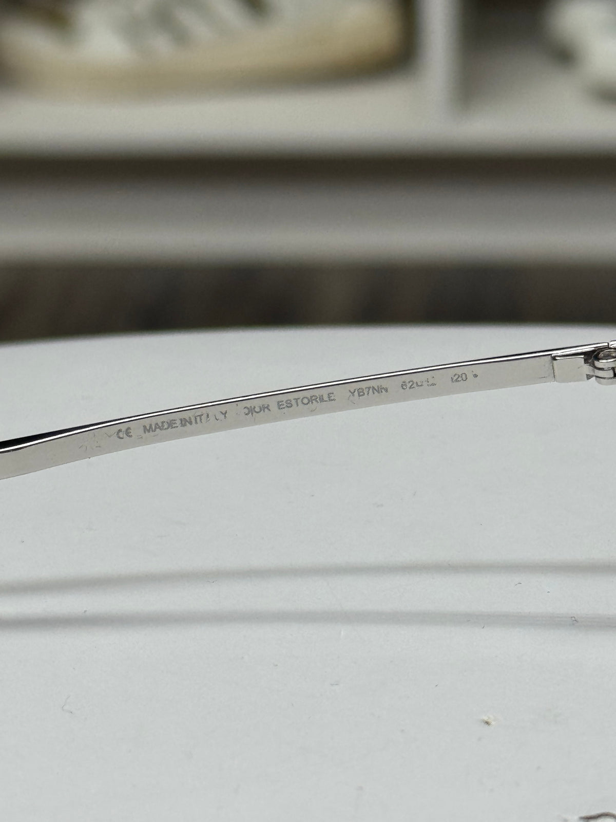 CHRISTIAN DIOR FRAMED AVIATOR GLASSES (OS)