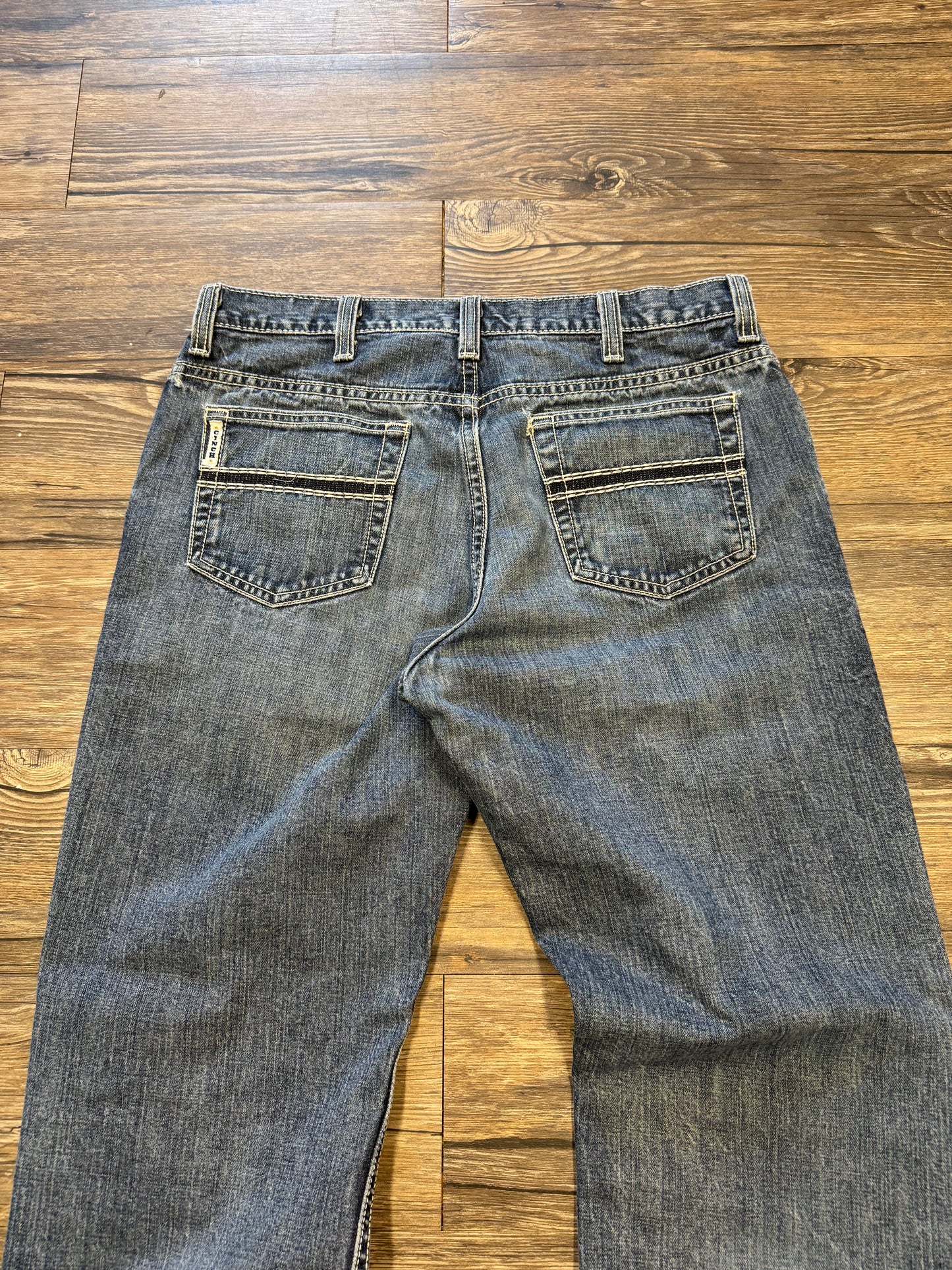 CINCH UP BOOTCUT Y2K JEANS (34x32)
