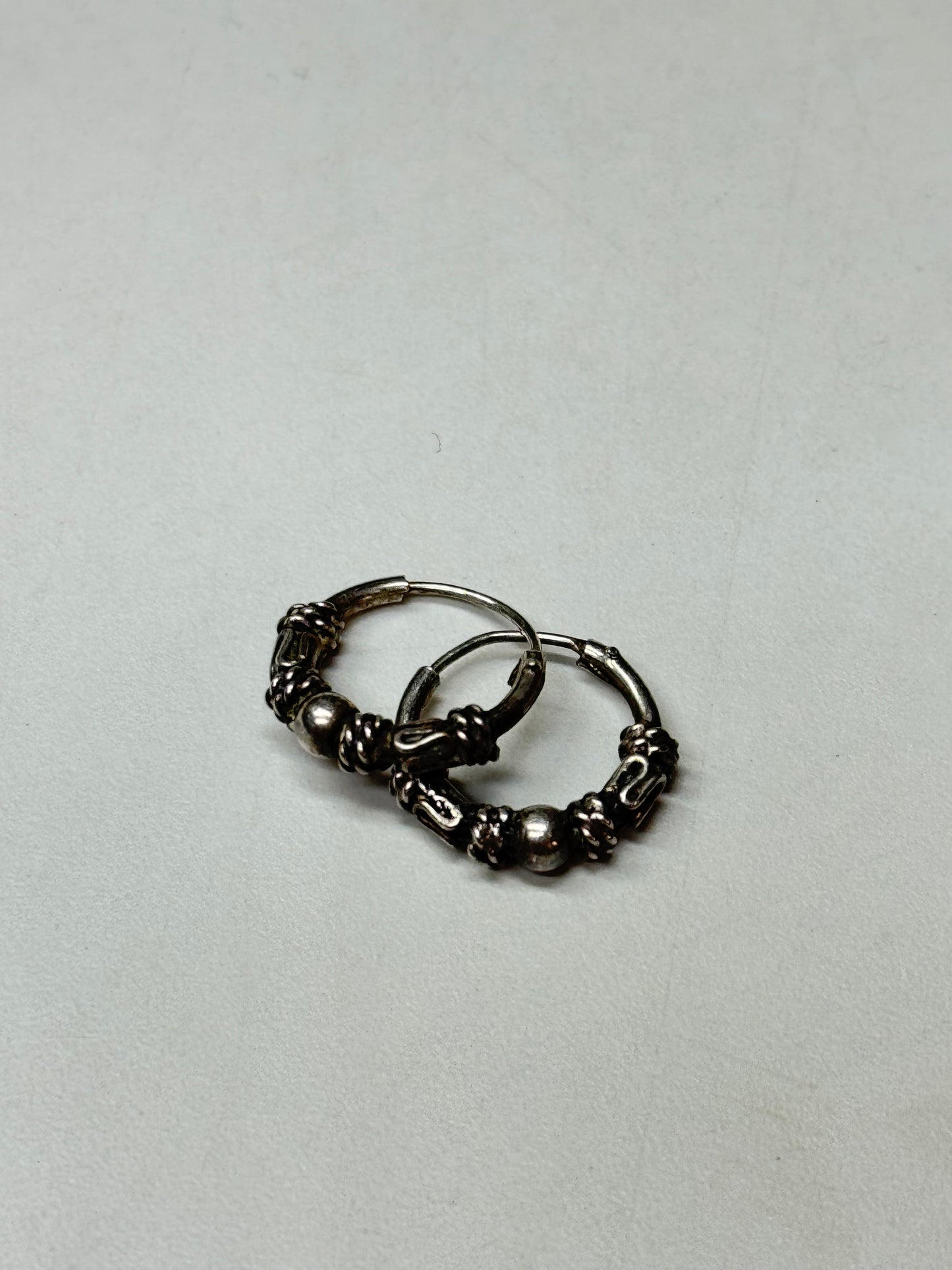 STERLING SILVER HOOP EARRINGS (OS)