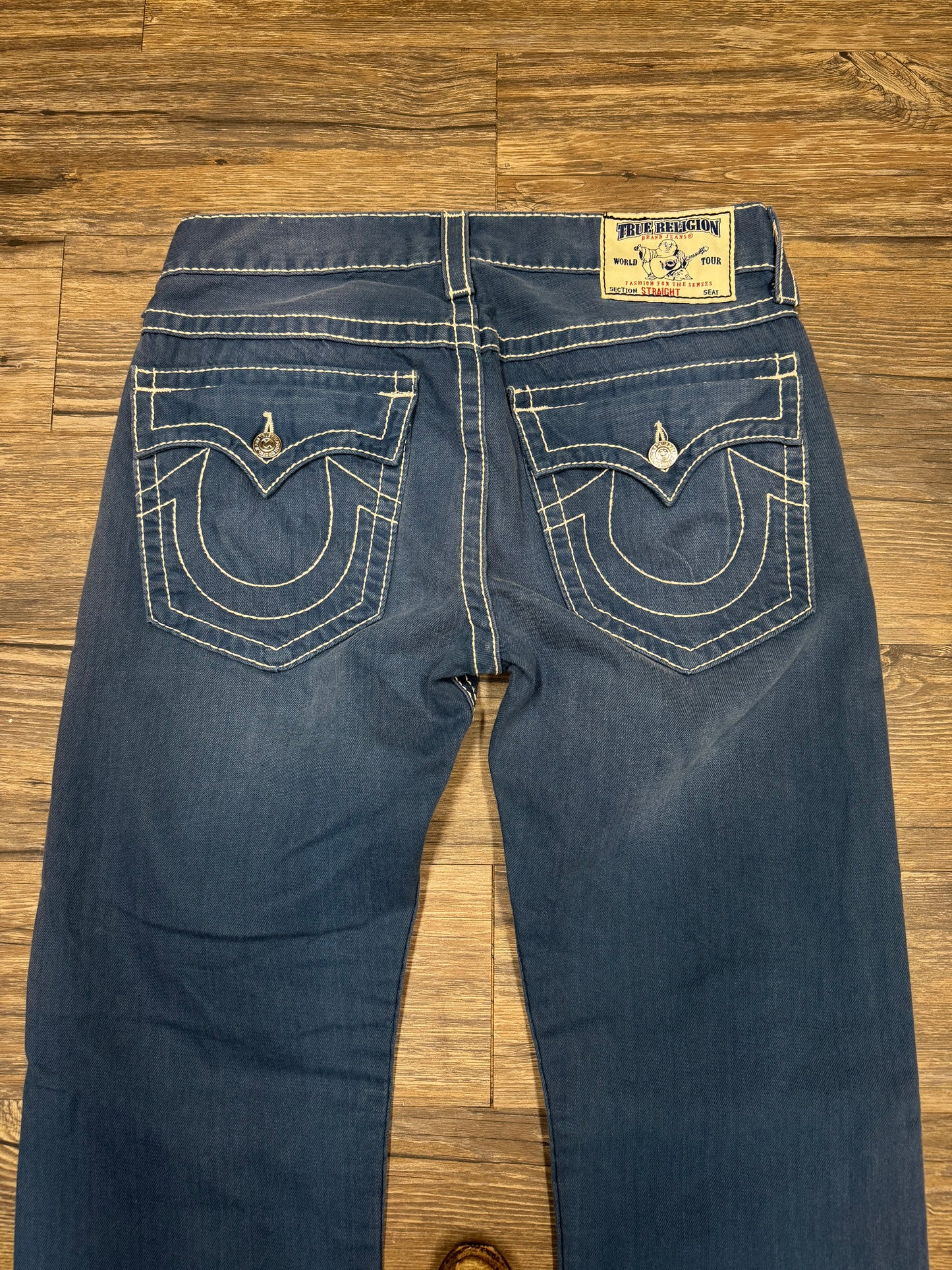 TRUE RELIGION BLUE BOOTCUT FLAP POCKET JEANS (34)