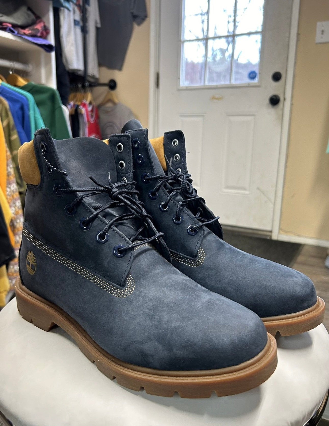 TIMBERLAND NAVY BOOTS (M 9)