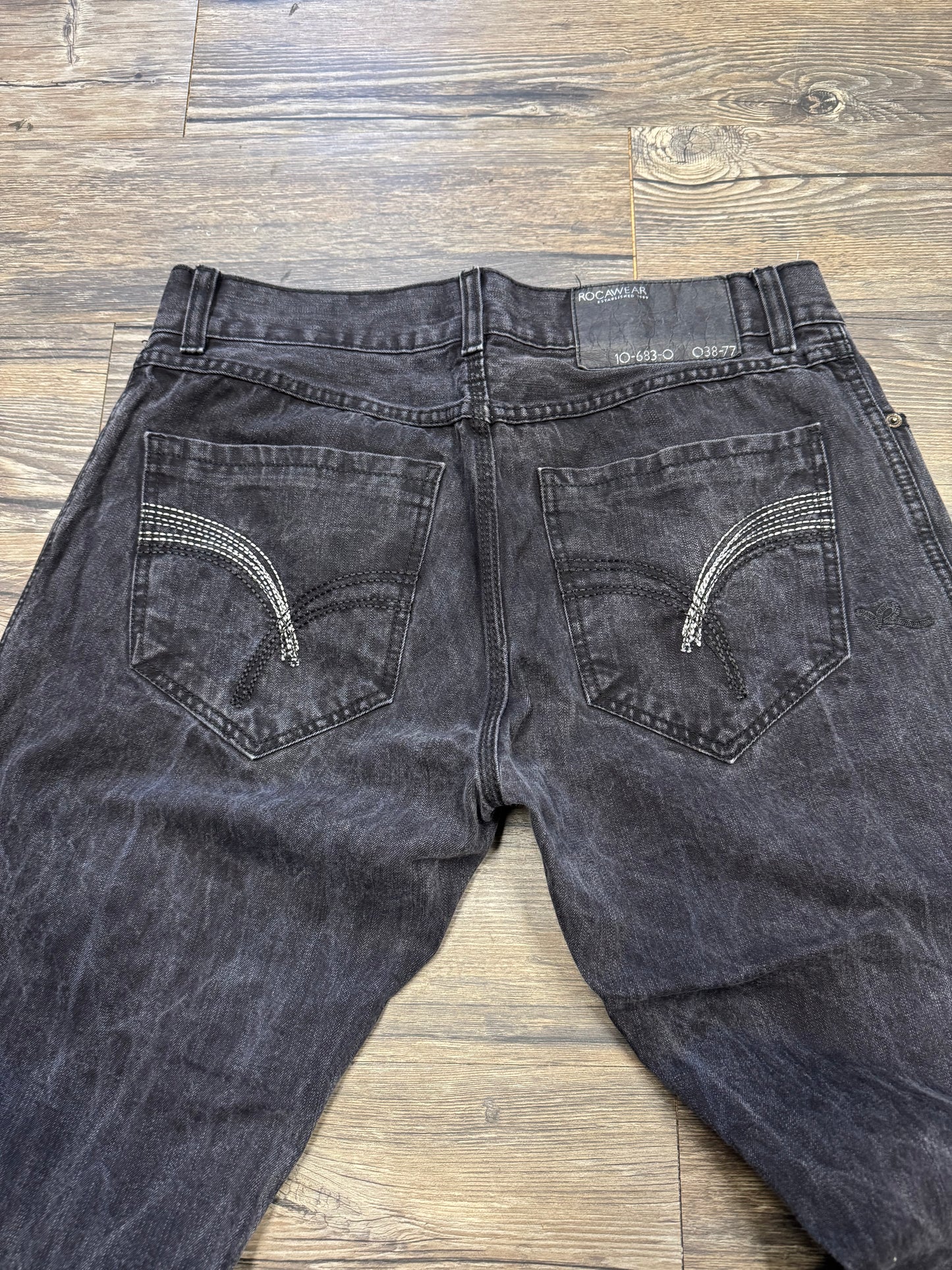 Y2K ROCAWEAR BLACK DENIM (36)