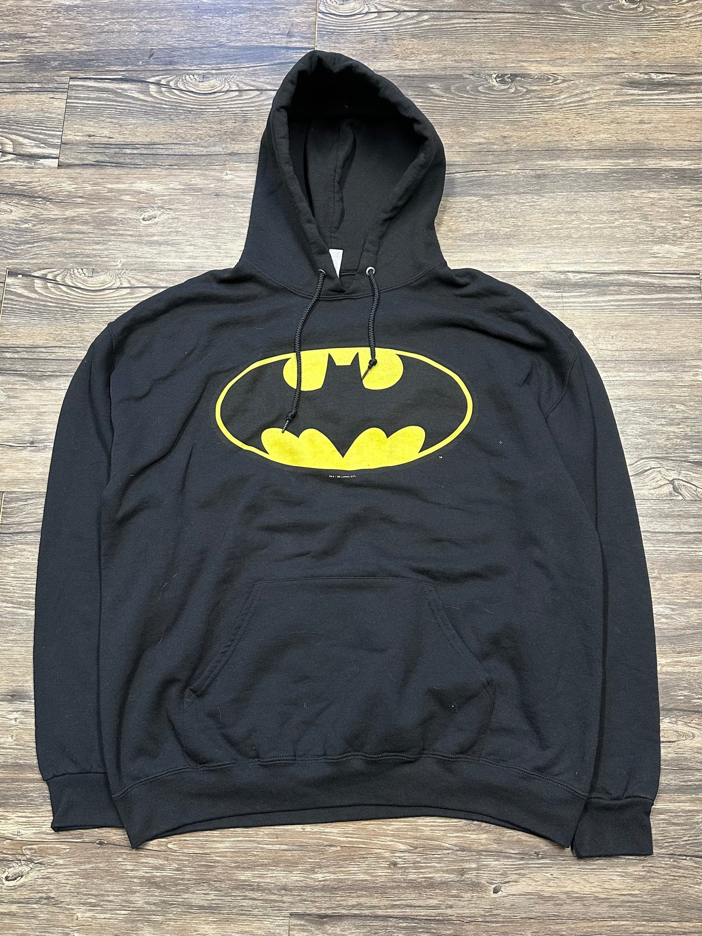 90’s BATMAN LOGO HOODIE (LARGE)