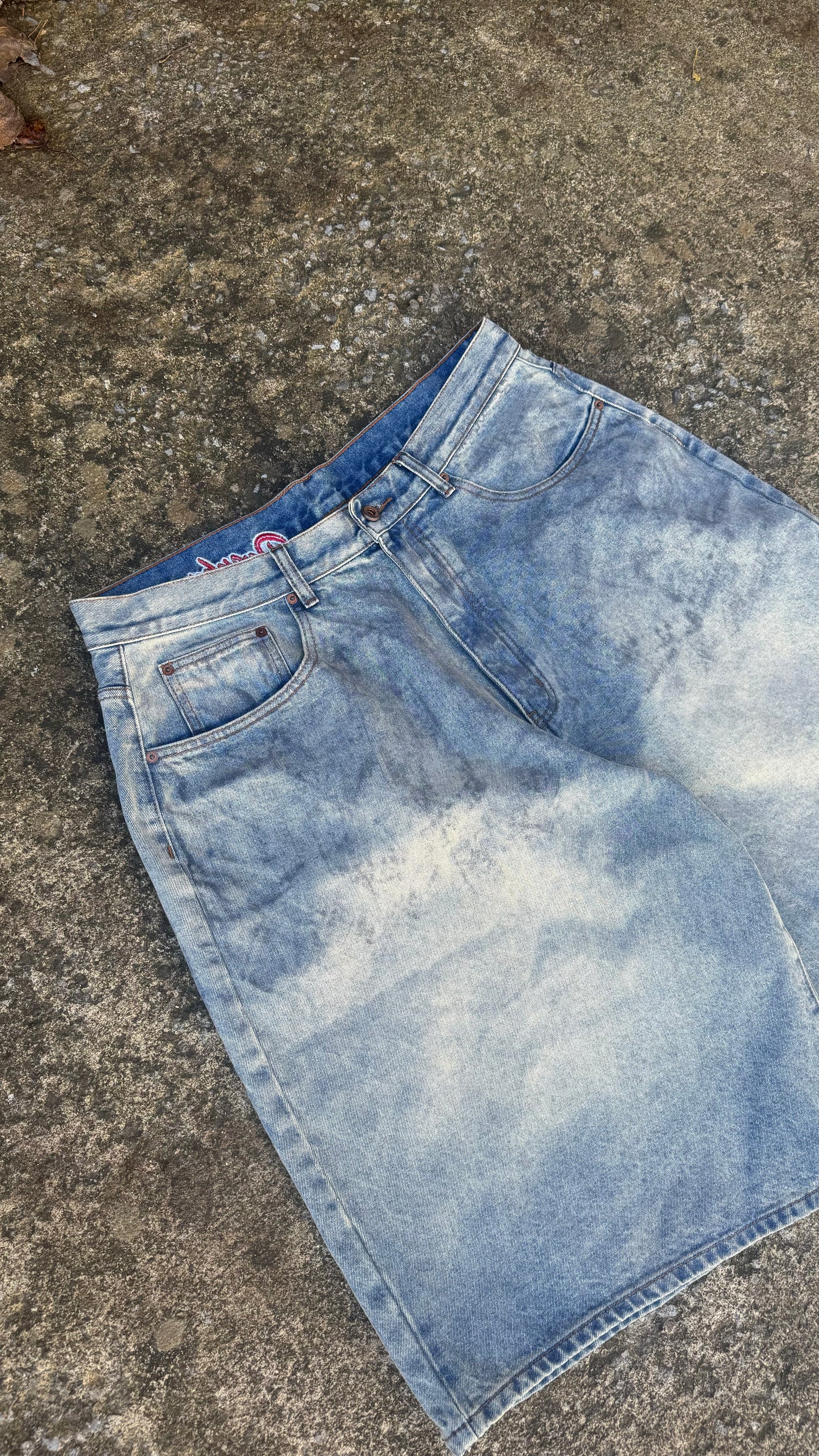 HMDD RASPBERRY DENIM SHORTS (XL)