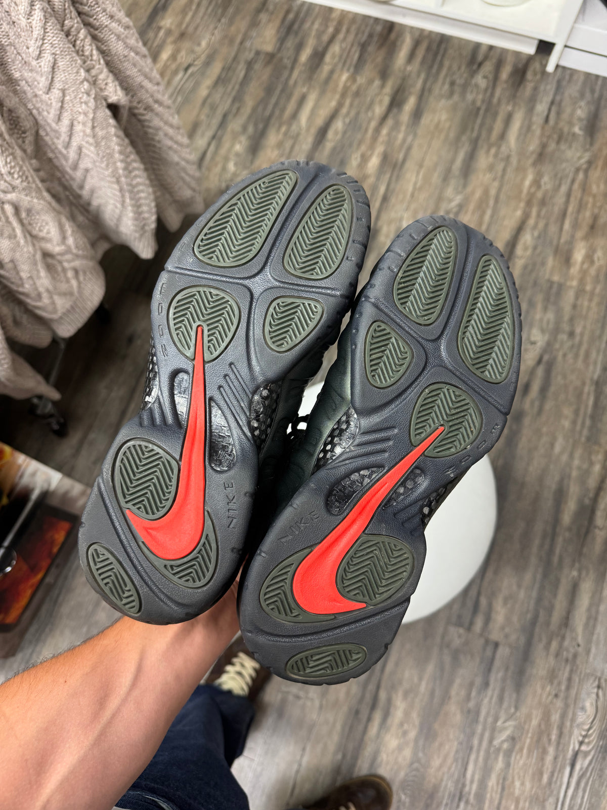NIKE AIR FOAMPOSITE SEQUOIA (10.5)