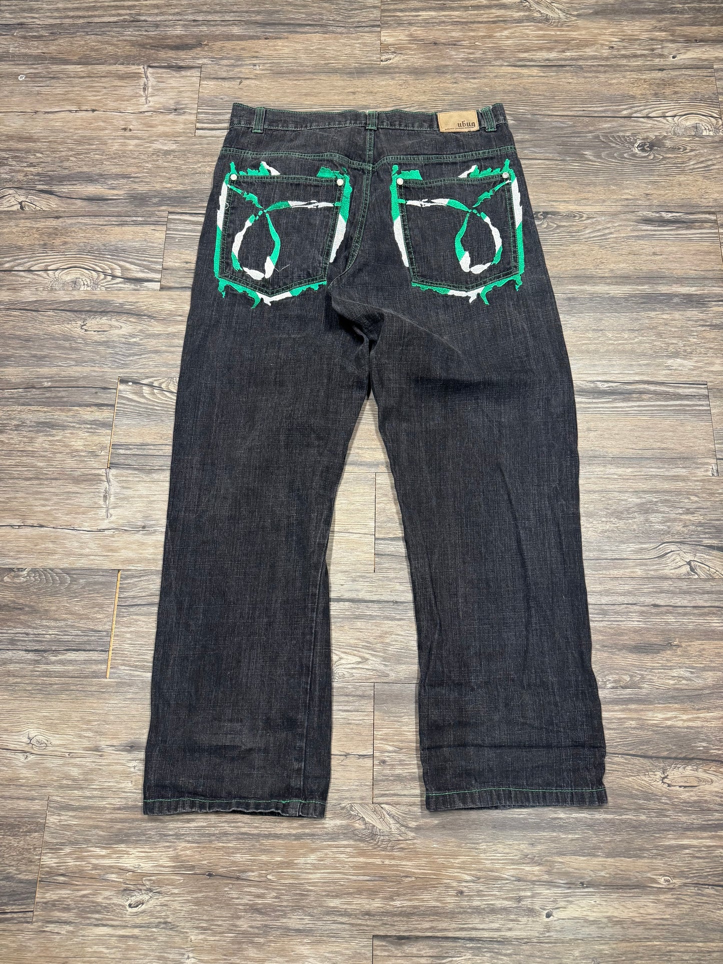 Y2K UBUG BLACK AND GREEN DENIM (40x34)