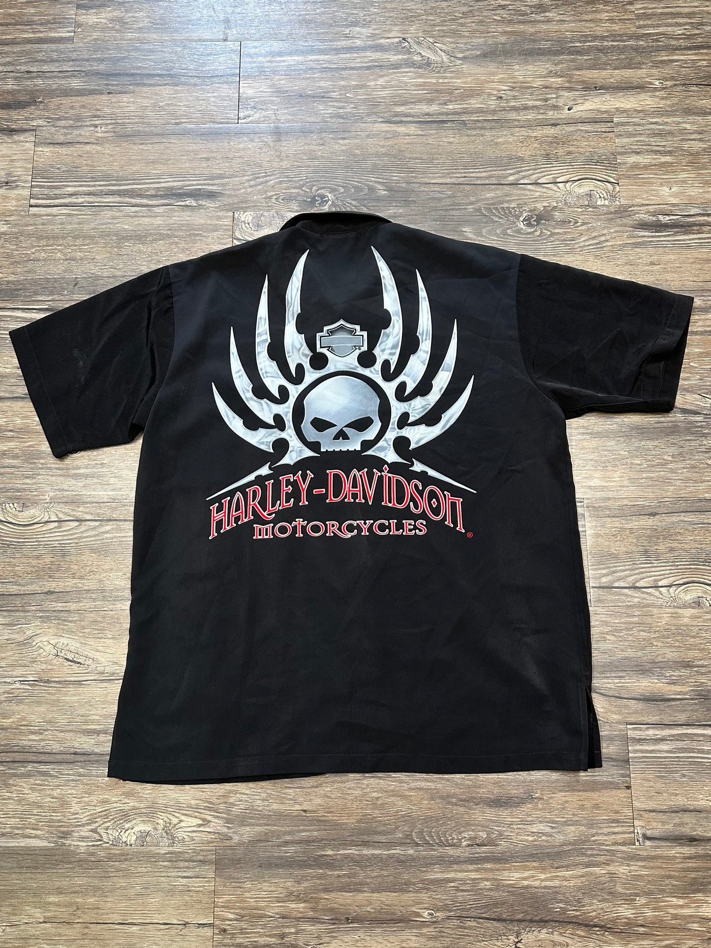 HARLEY DAVIDSON GRAPHIC SKULL BUTTON UP SHIRT (LARGE)