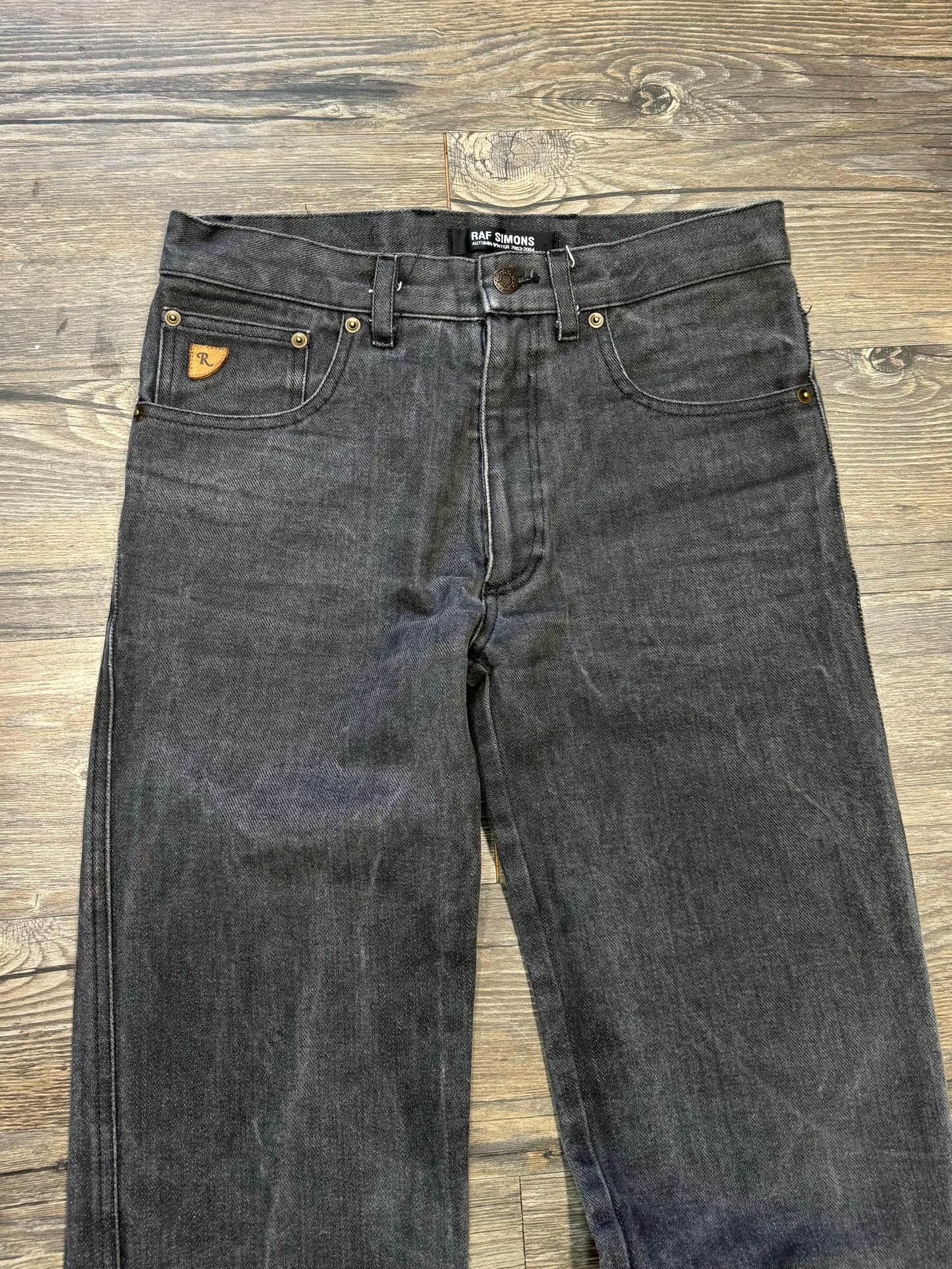 RAF SIMONS AW03/04 SUN FADED JEANS (29)