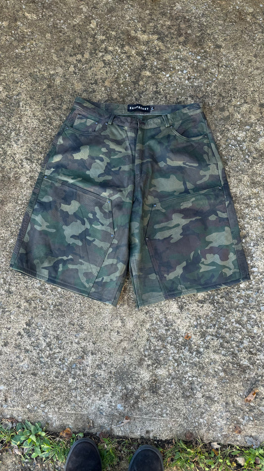 HMDD RASPBERRY HILLS CAMO LEATHER SHORTS (XL)