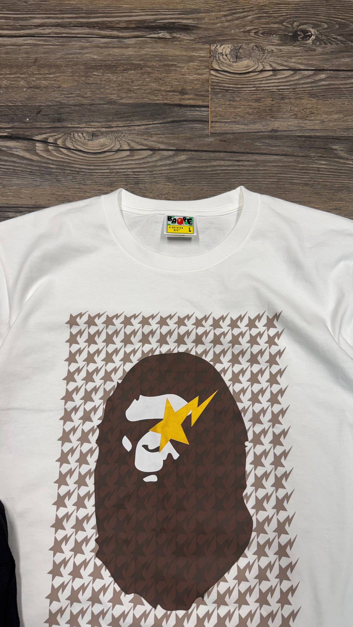 BAPE APE HEAD GRAPHIC TEE (L)
