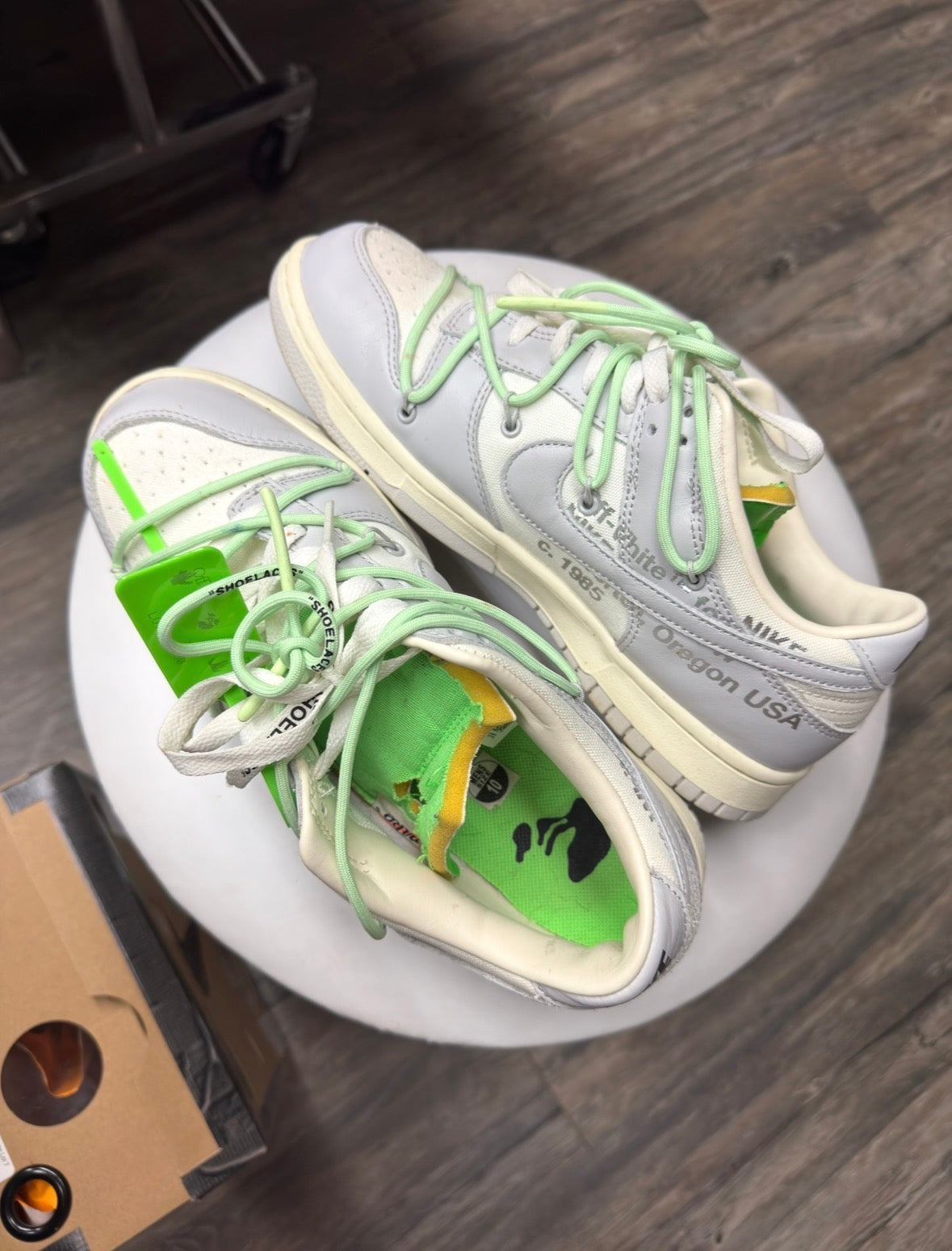 OFF-WHITE NIKE DUNK LOW 7 OF 50 (10)