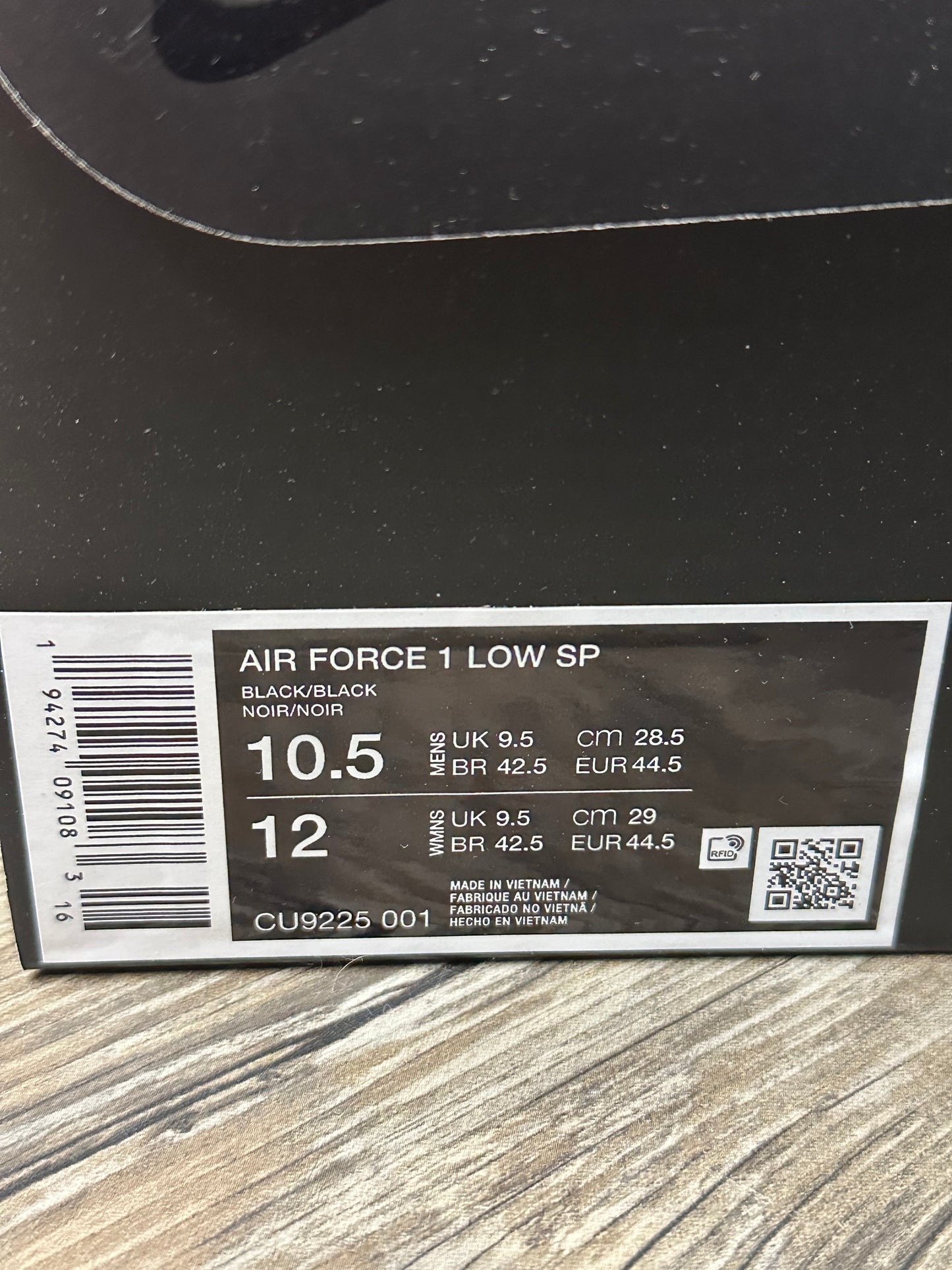 SUPREME AIR FORCE 1 BLACK (10.5)