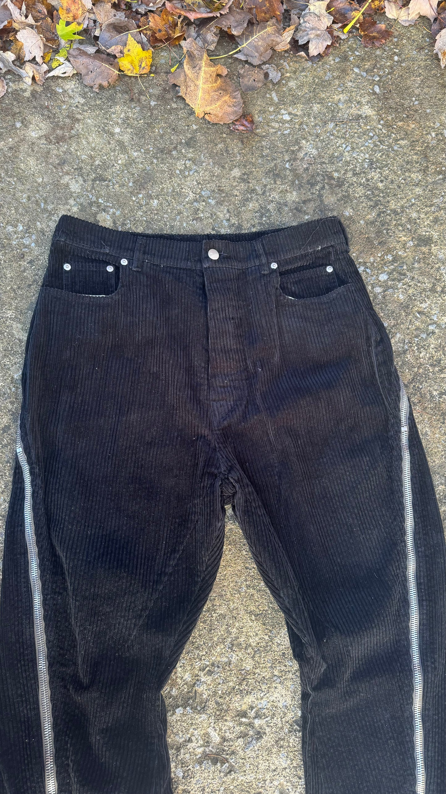 RICK OWENS BOLAN CUTS STROBE F/W22 (34)