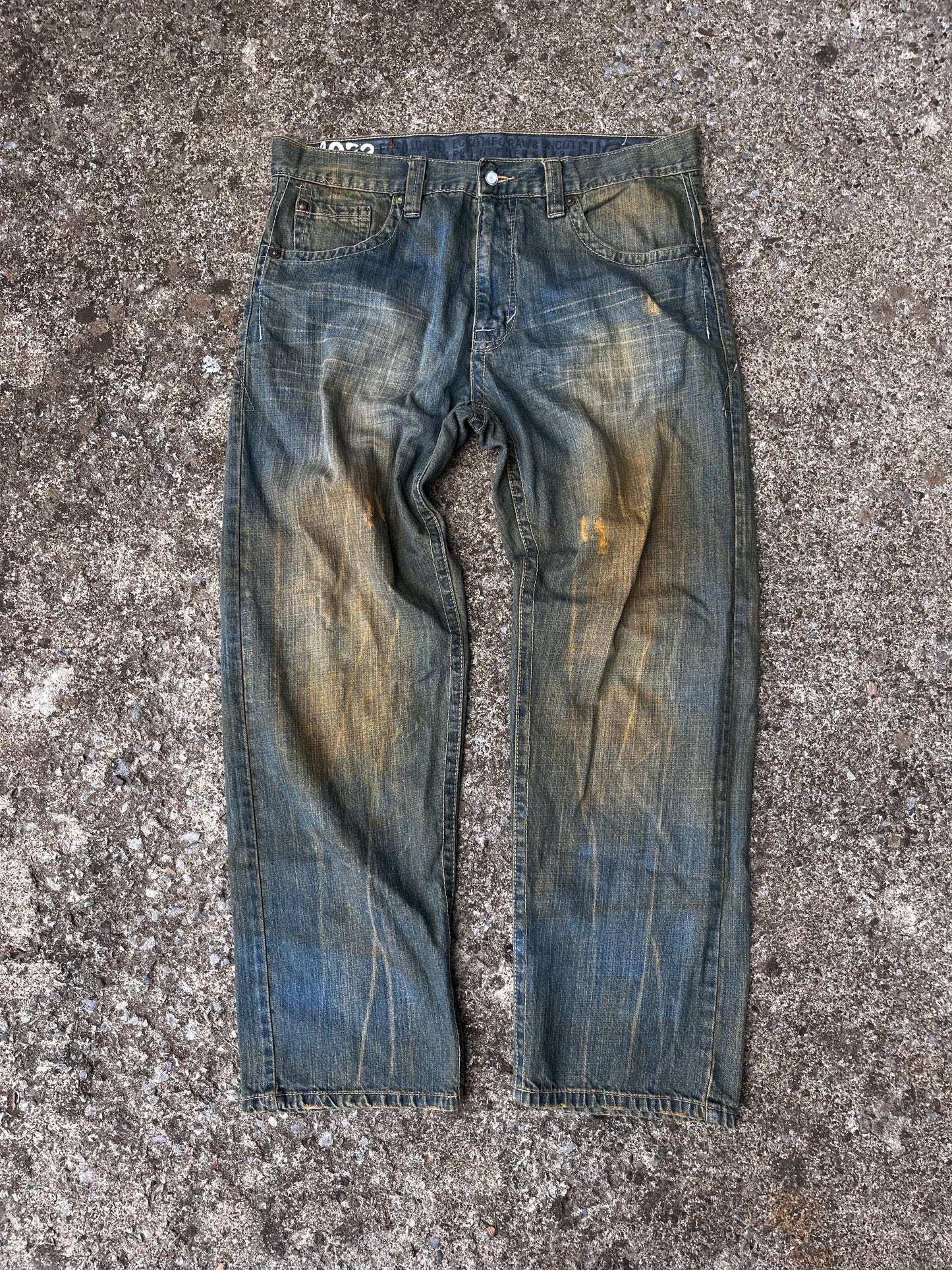 VINTAGE ECKO UNLMTD MUDWASH JEANS (36)