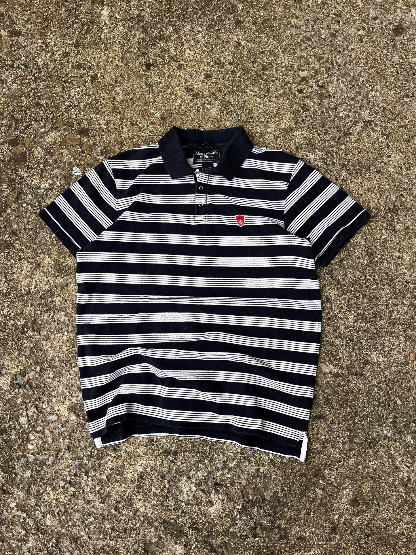 Y2K ABERCROMBIE AND FITCH POLO (M)