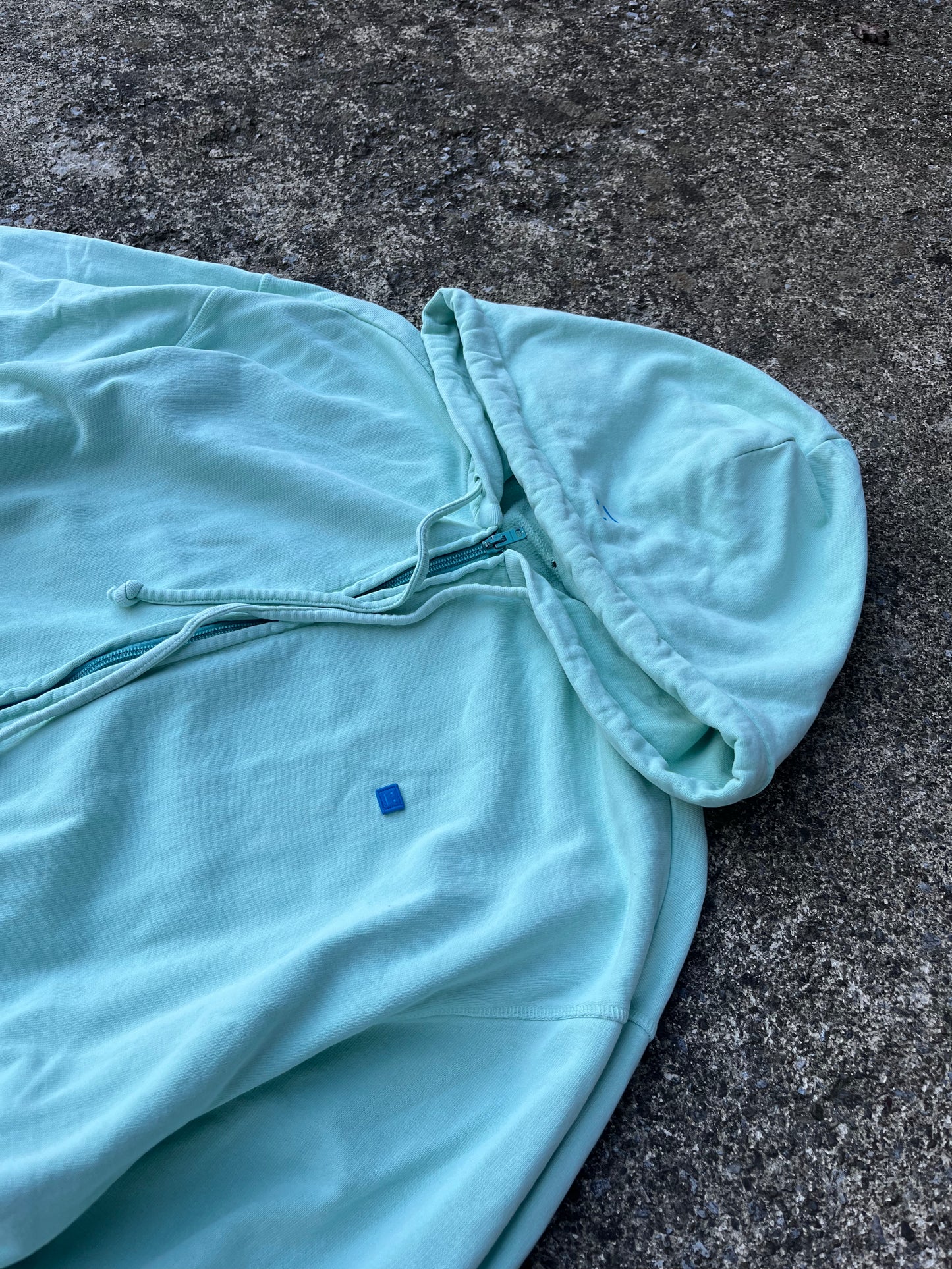 ACNE STUDIOS SMALL LOGO ZIP-UP HOODIE (L)