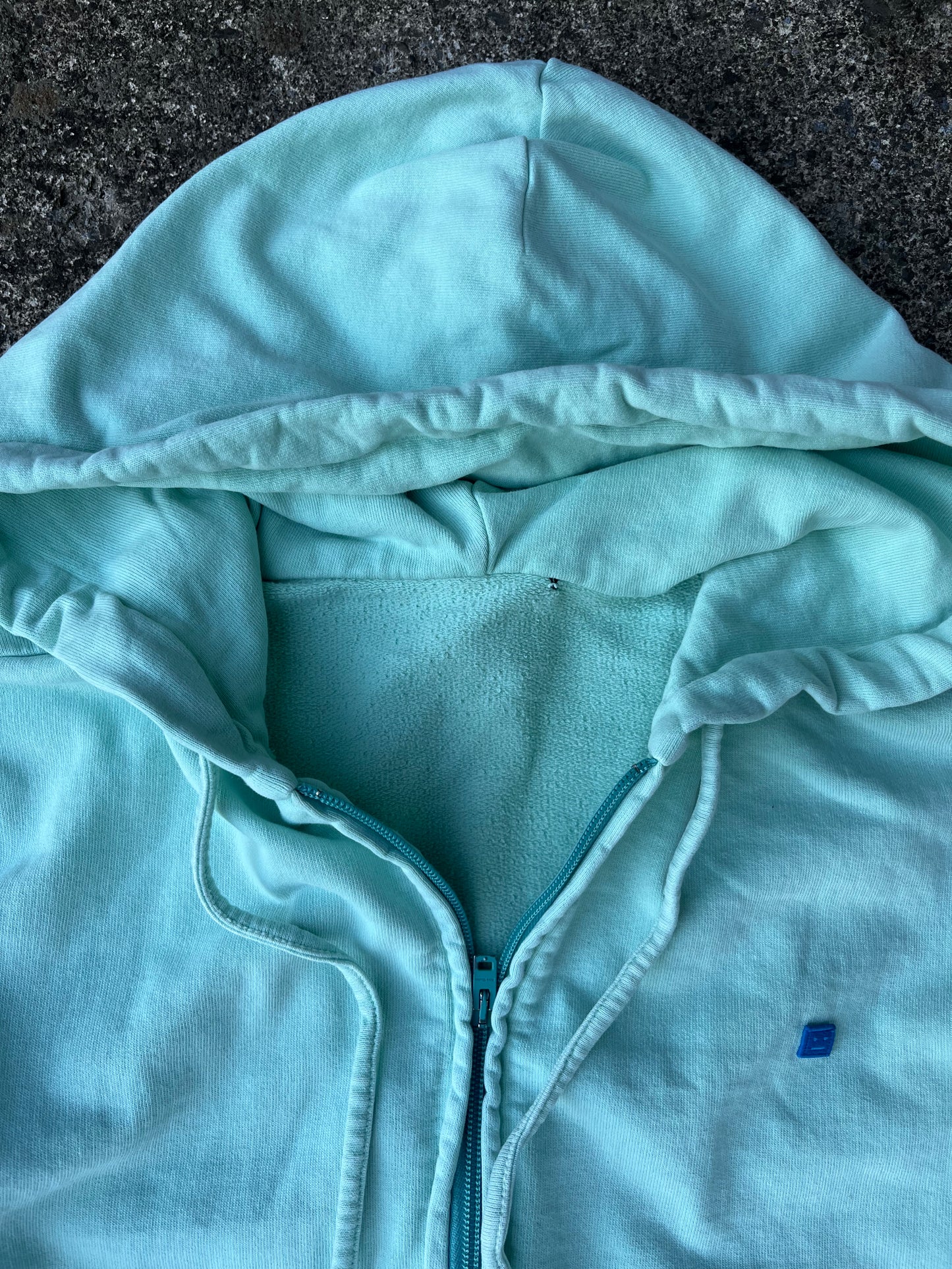 ACNE STUDIOS SMALL LOGO ZIP-UP HOODIE (L)
