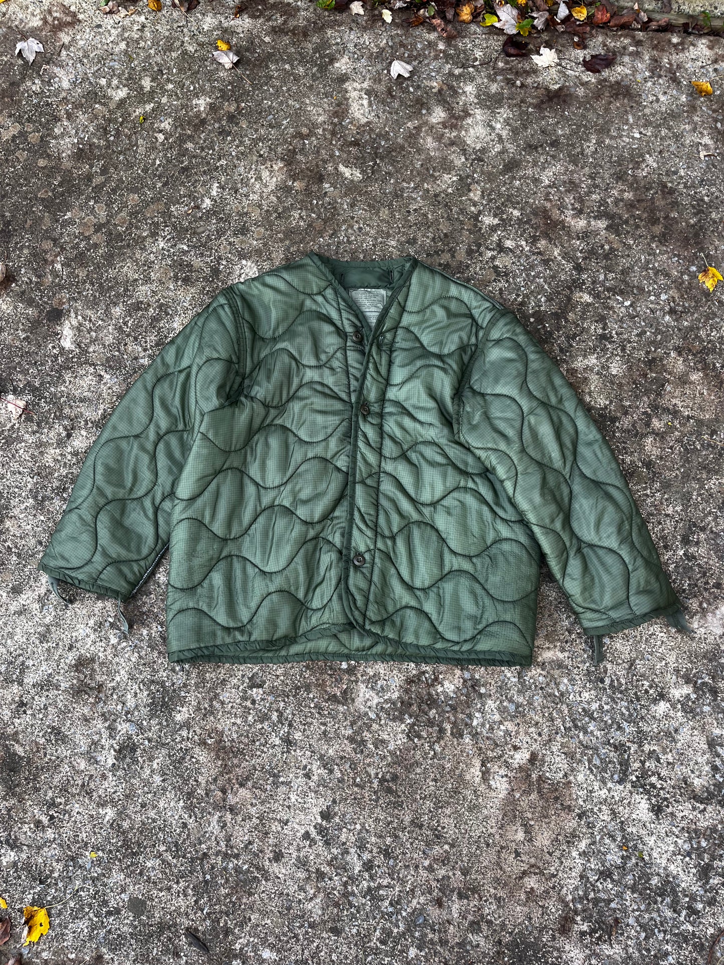 VINTAGE MILITARY SURPLUS INSULATED LINER (L)