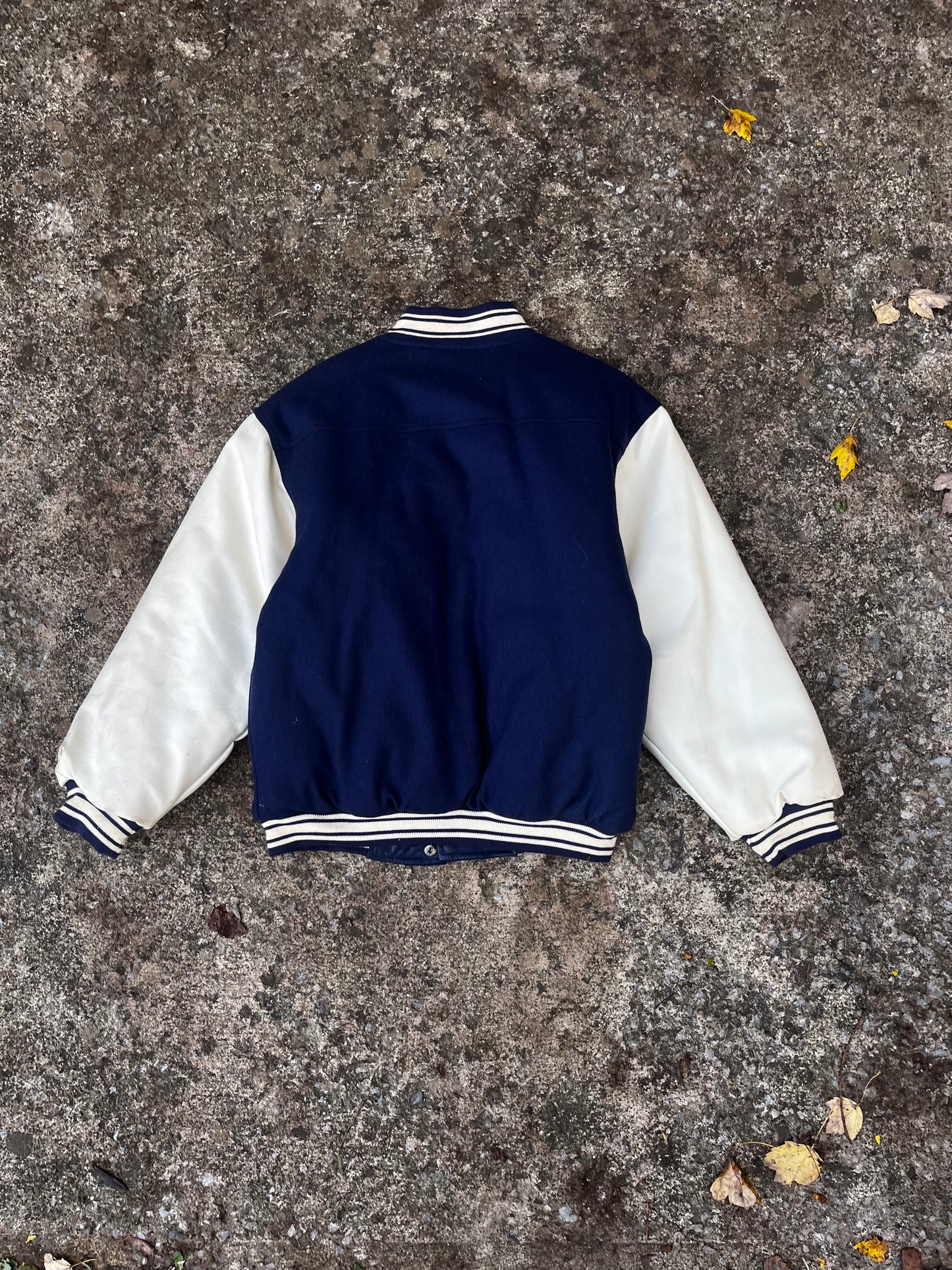 VINTAGE NY YANKEES BOMBER JACKET (XS)