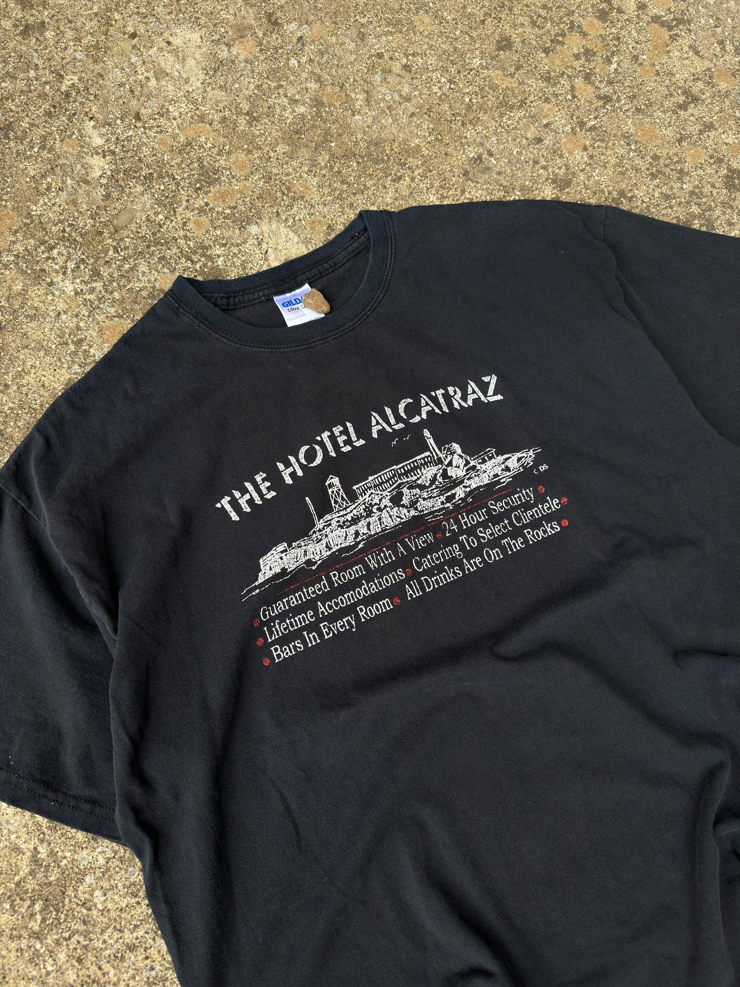 VINTAGE 'HOTEL ALCATRAZ' TEE (XLARGE)