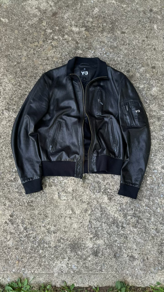 Y3 SMALL LOGO LEATHER BOMBER JACKET (M)