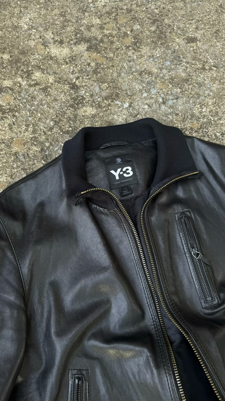 Y3 SMALL LOGO LEATHER BOMBER JACKET (M)