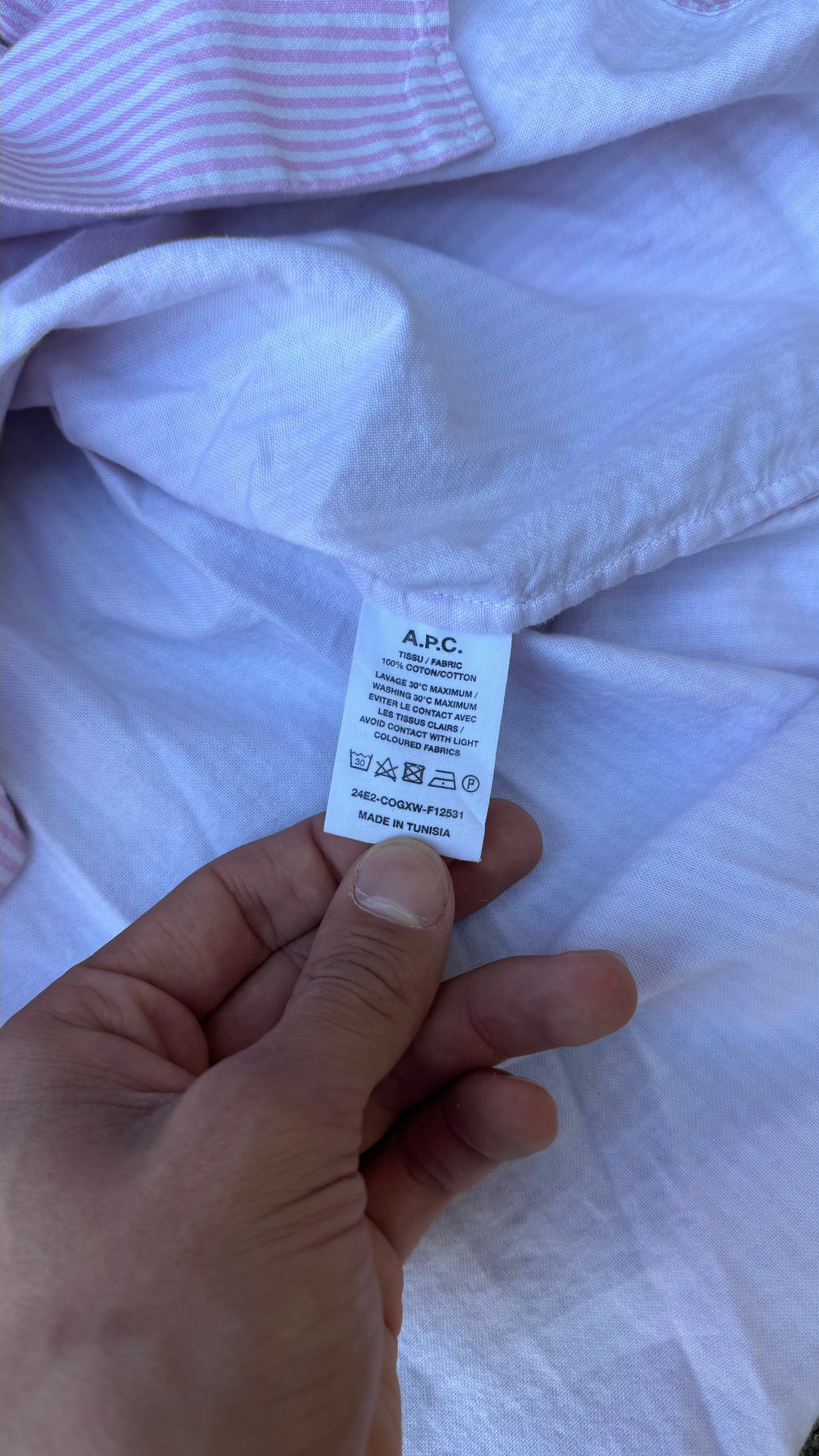 APC STRIPED BUTTON-UP SHIRT (M)