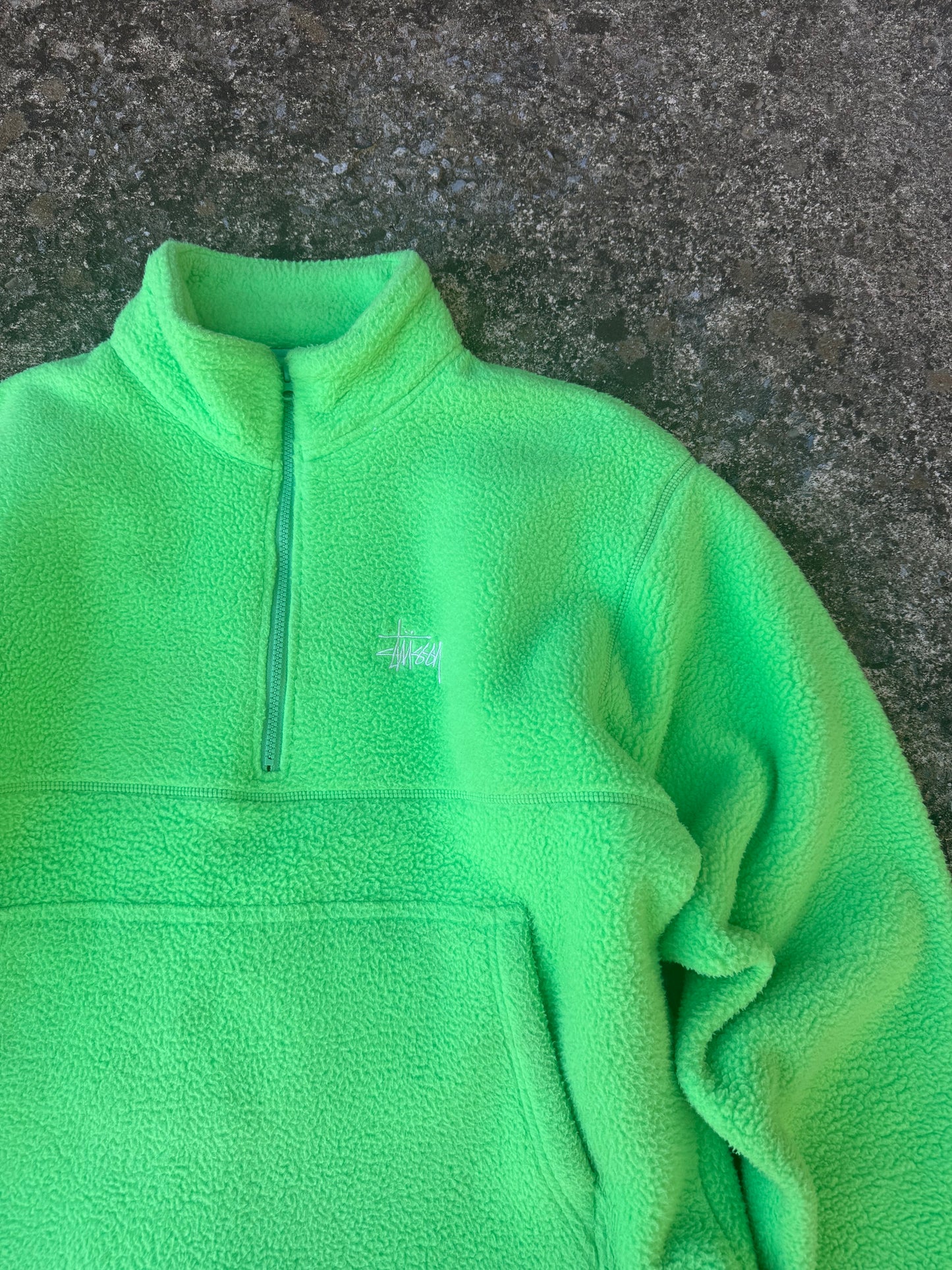 STUSSY FLEECE HALF ZIP (M)