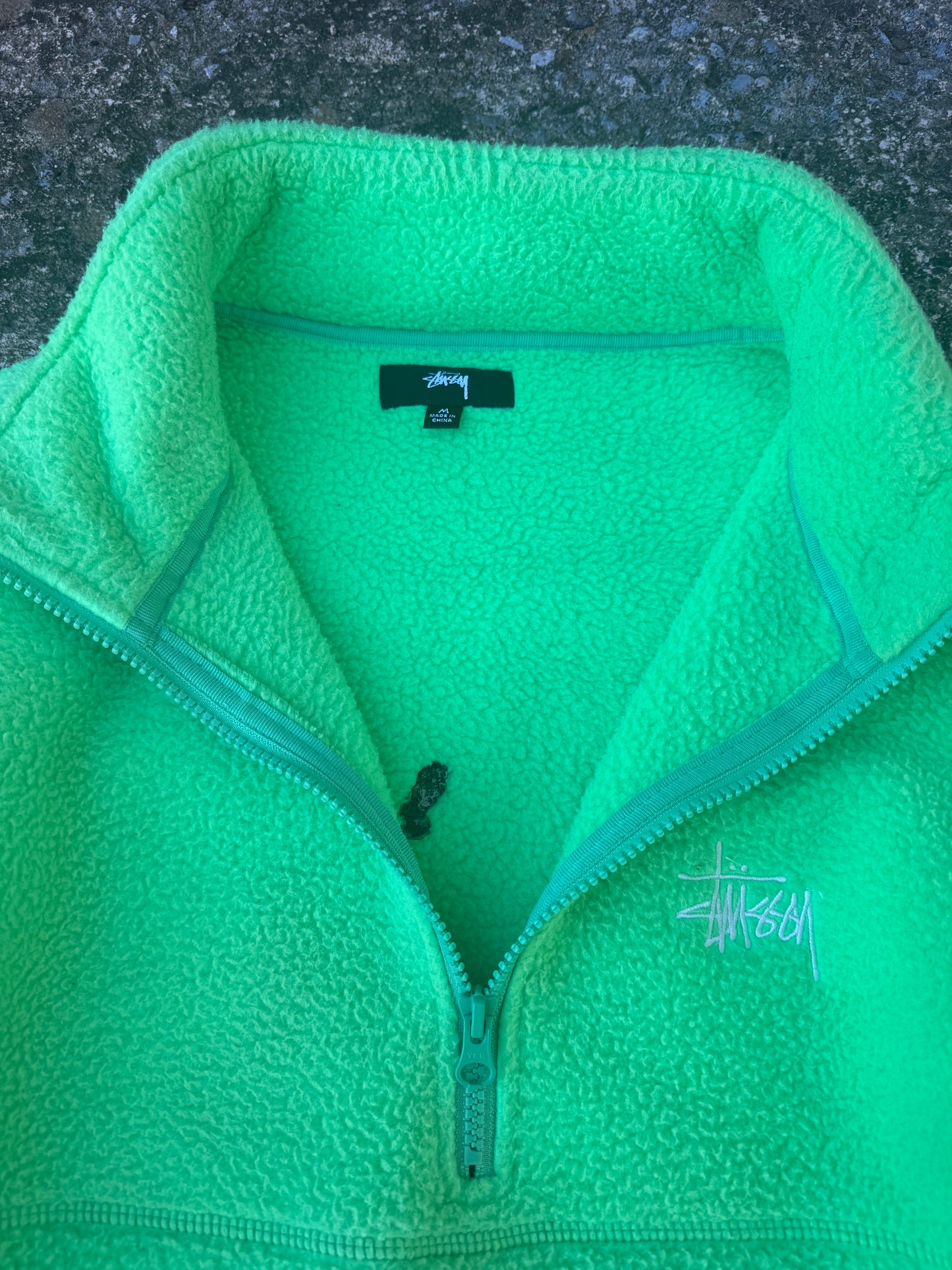 STUSSY FLEECE HALF ZIP (M)