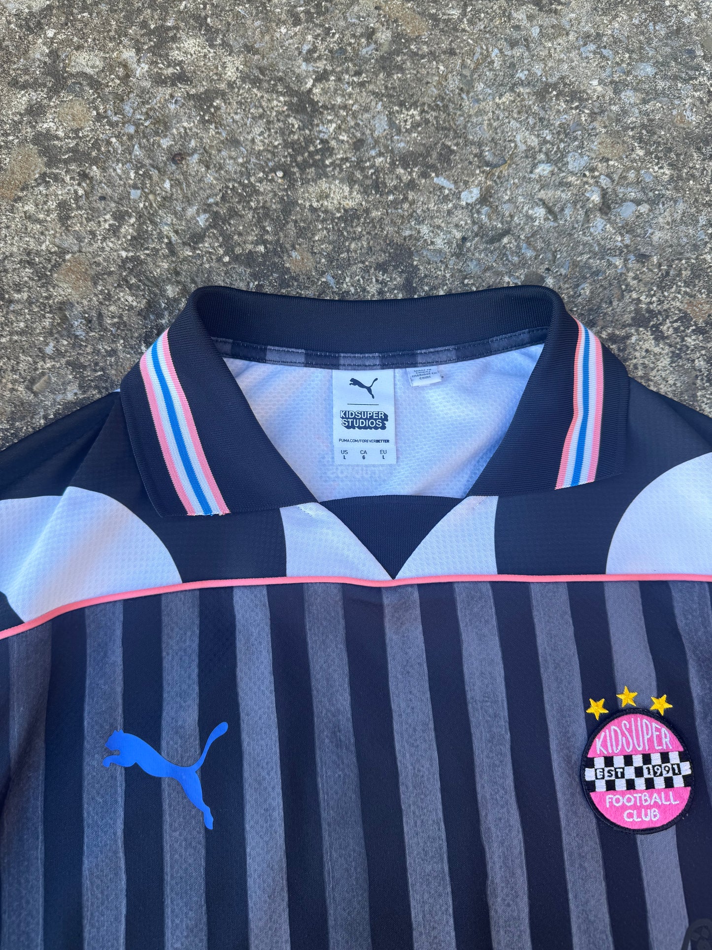 KIDSUPER PUMA COLLARED SOCCER KIT (L)