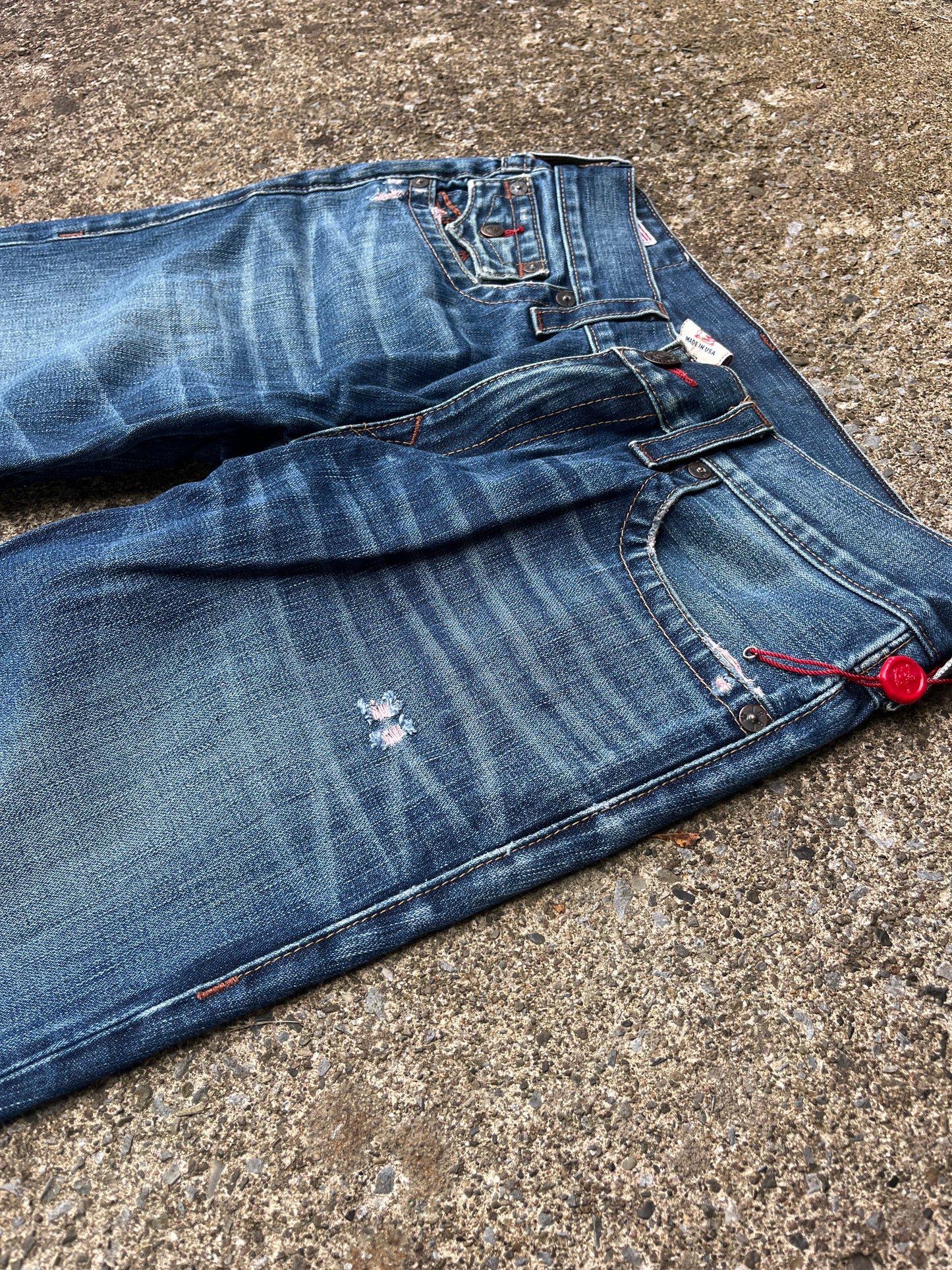 TRUE RELIGION OVERDYED JEANS (32)