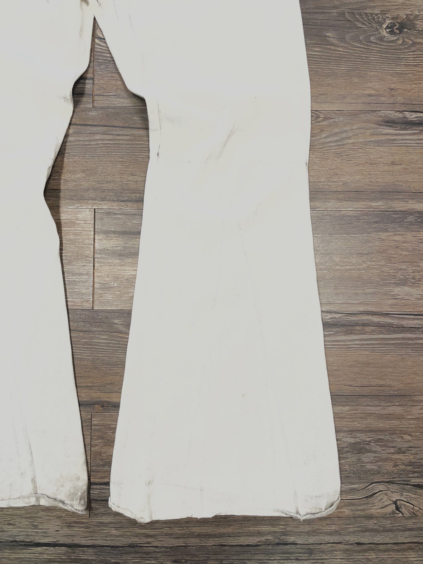 NICHOLAS LEE WHITE FLARED DENIM (34)