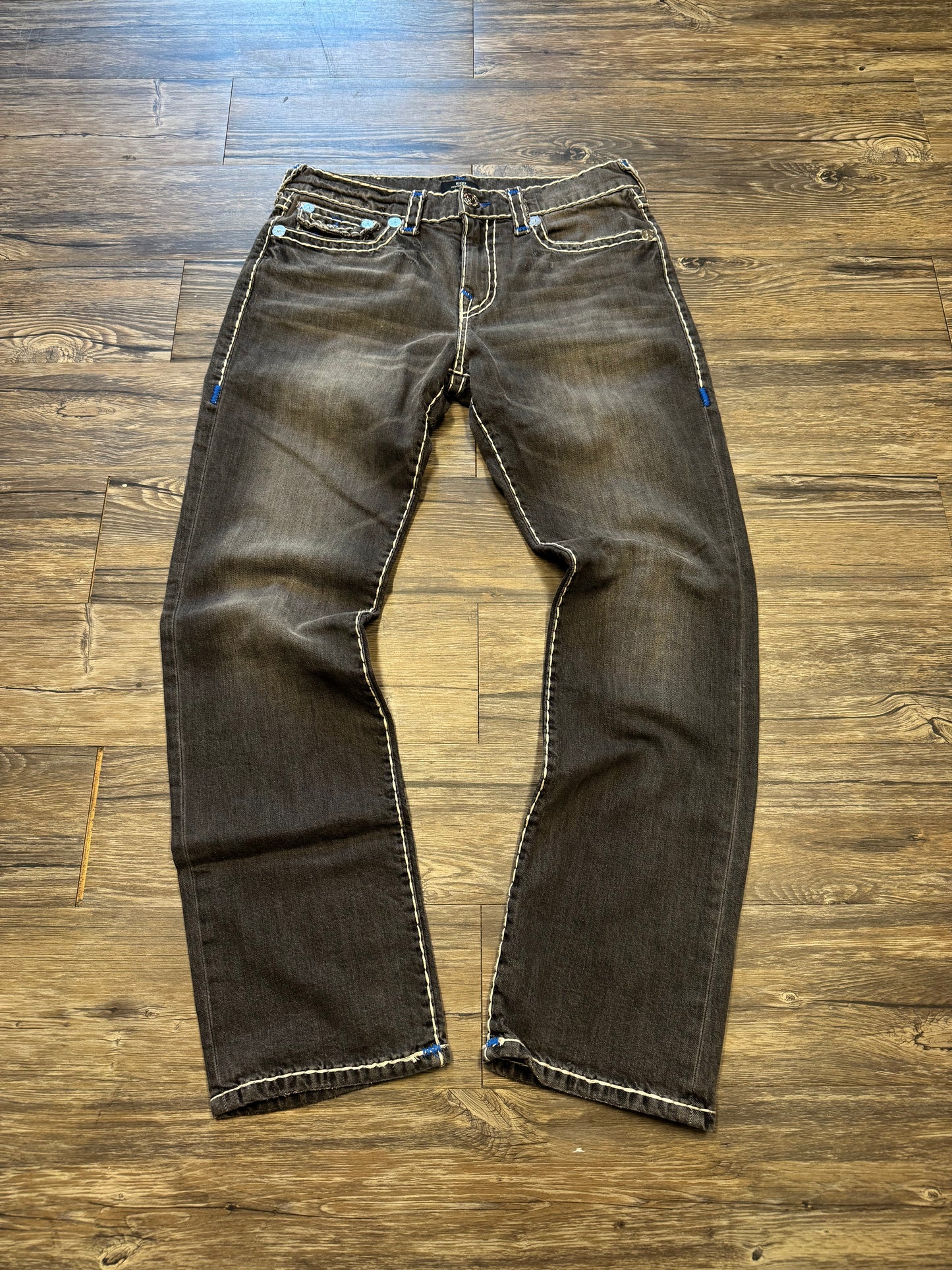 TRUE RELIGION RICKY STRAIGHT LEG JEANS (32)