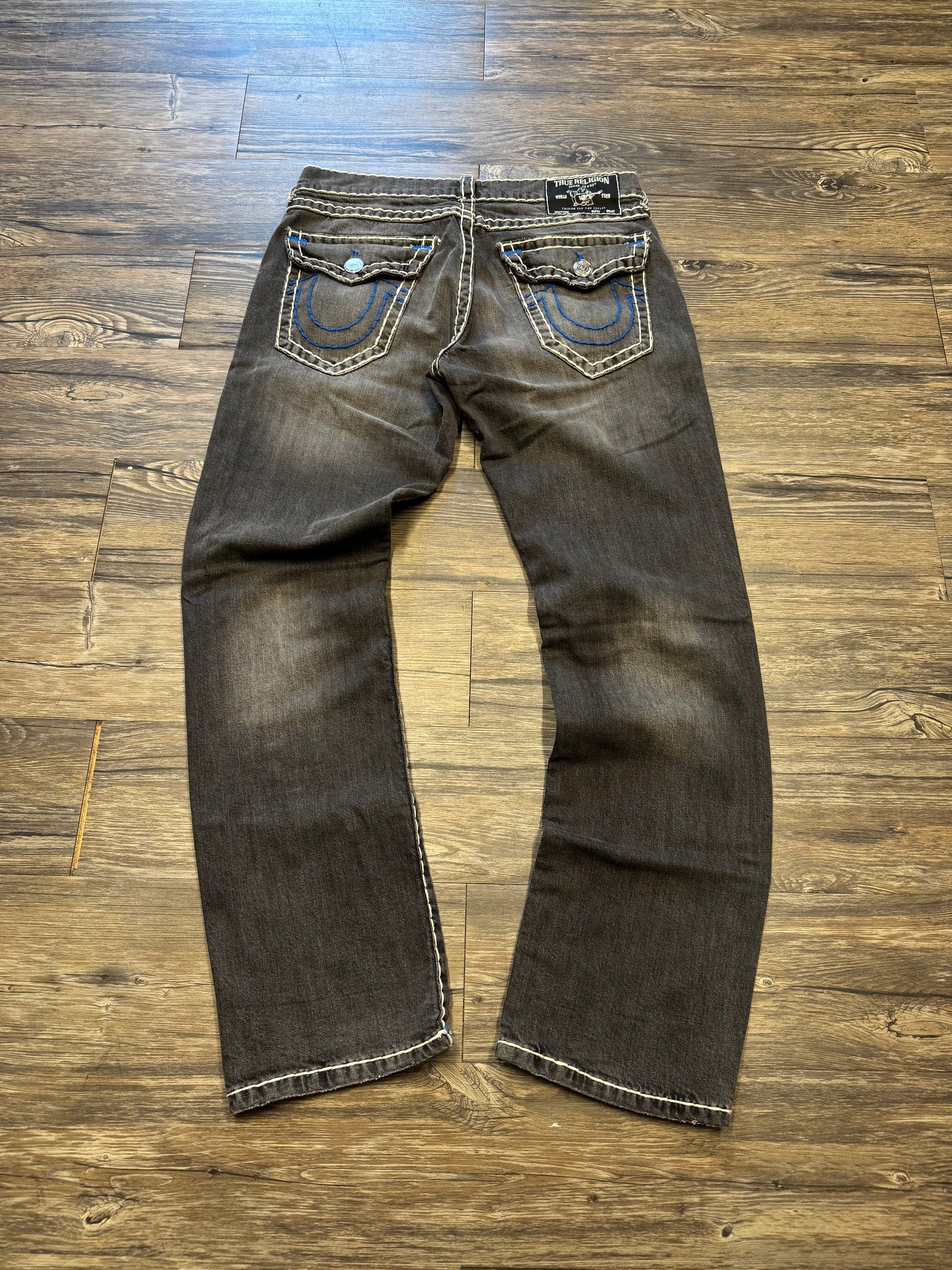 TRUE RELIGION RICKY STRAIGHT LEG JEANS (32)