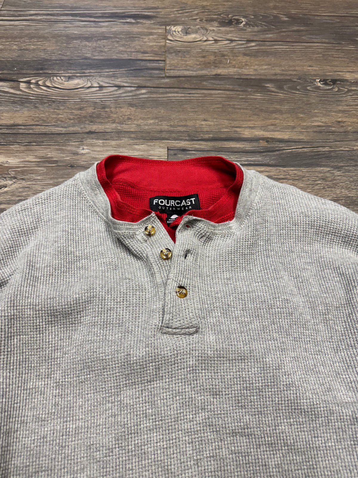 LAYETED GREY/RED WAFFLE-KNIT THERMAL PULL OVER (M)