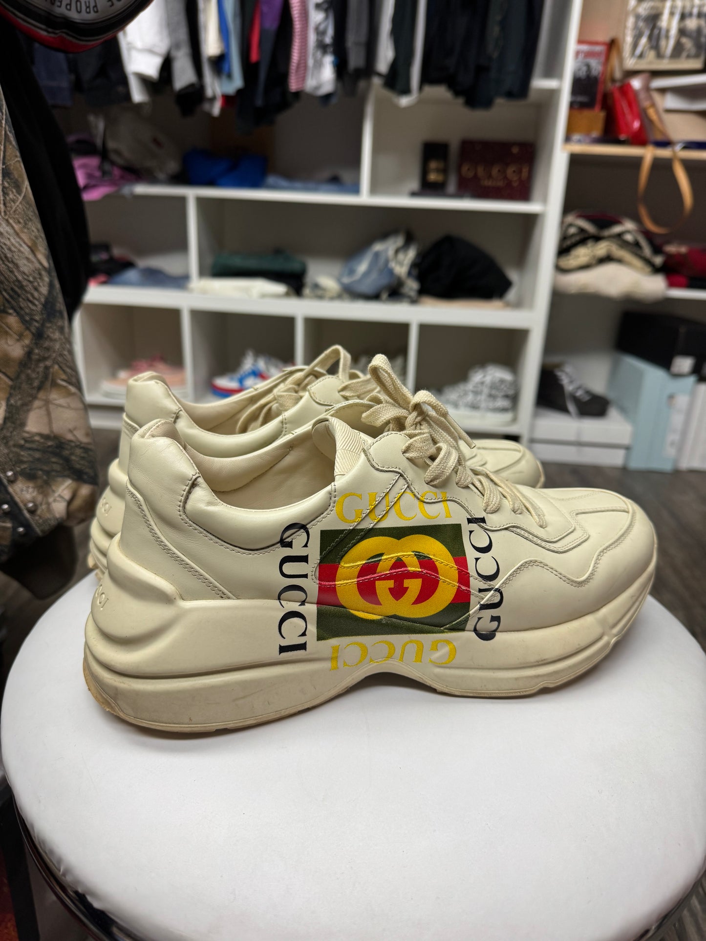 GUCCI RHYTHON LEATHER SNEAKERS (42)