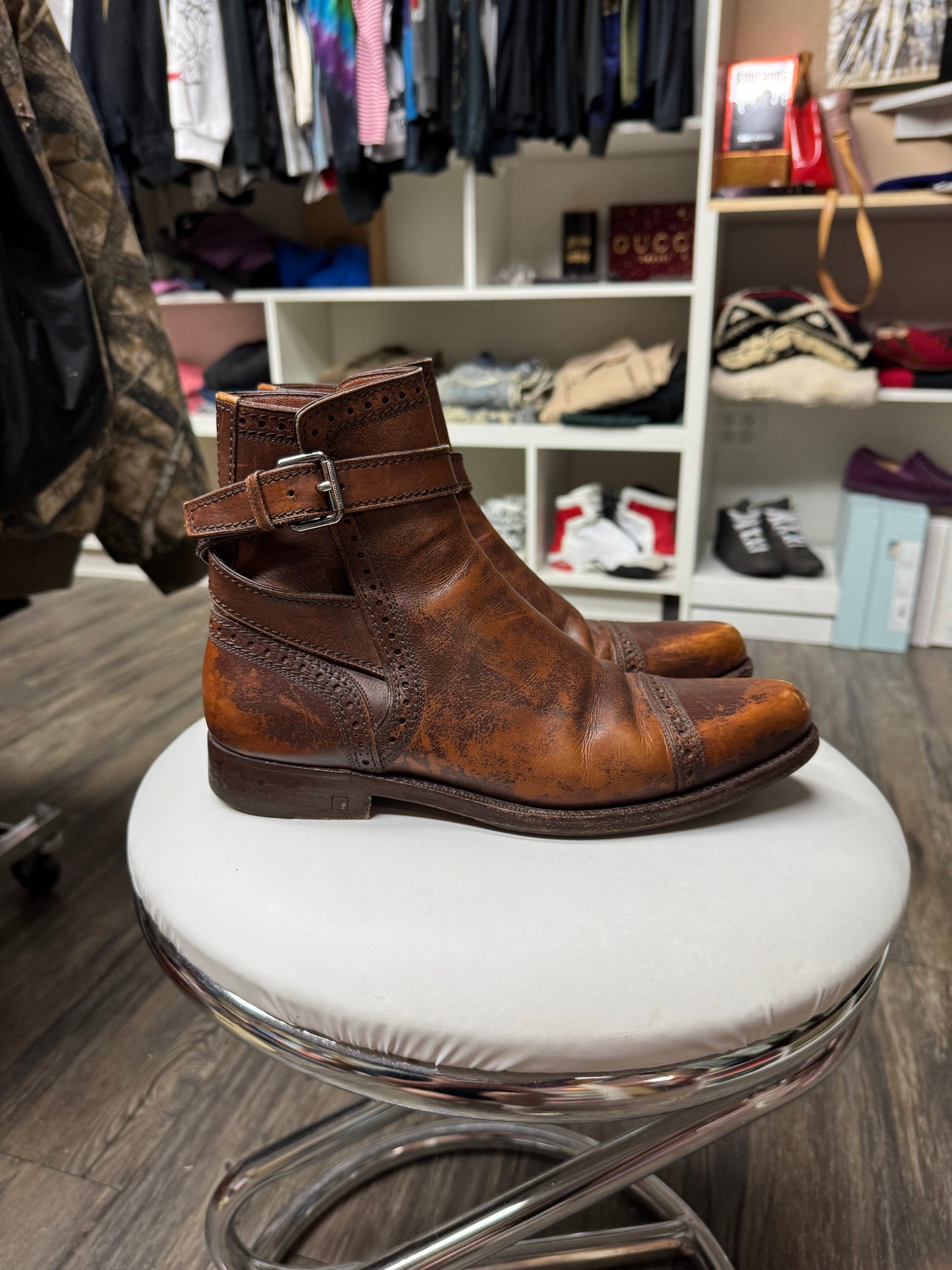 LOUIS VUITTON FADED BROWN LEATHER CHELSEA BOOTS (8.5)
